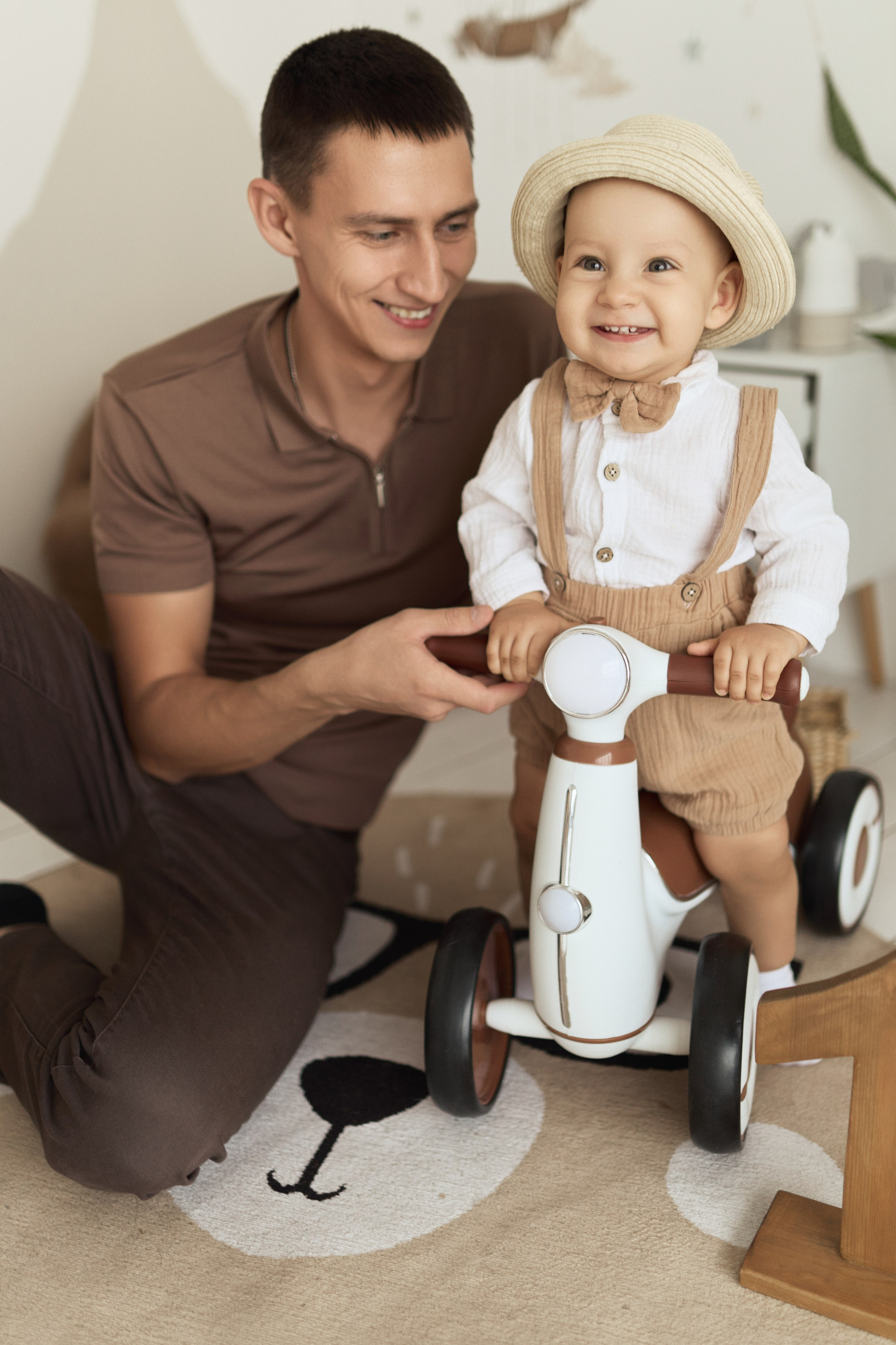 Семейная фотосессия в фотостудии. Алина Каравайцева. Фотограф в городе Барнаул