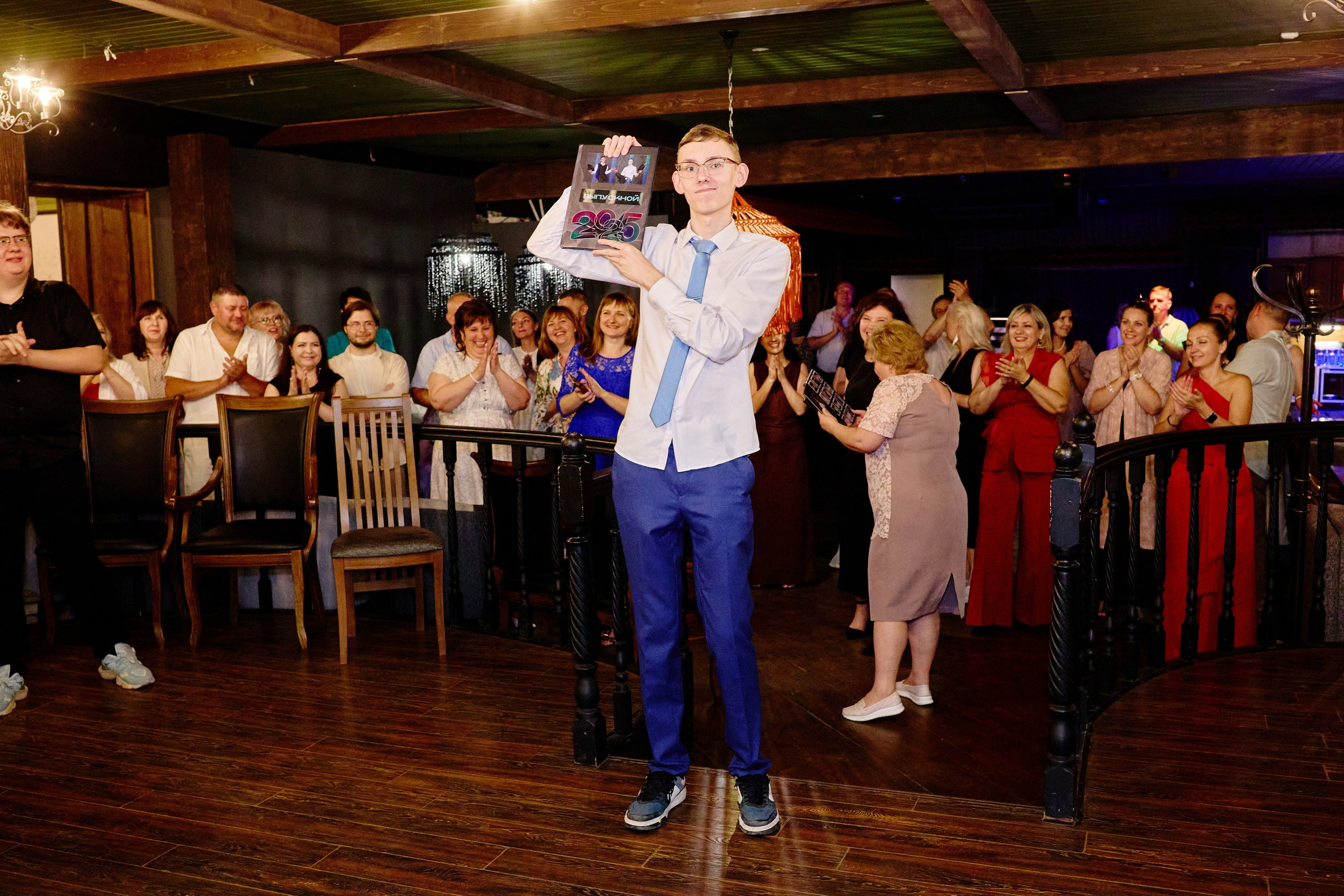 Выпускной 35 Сош. Фотограф Выпускные альбомы Таганрог Сергей Коробченко