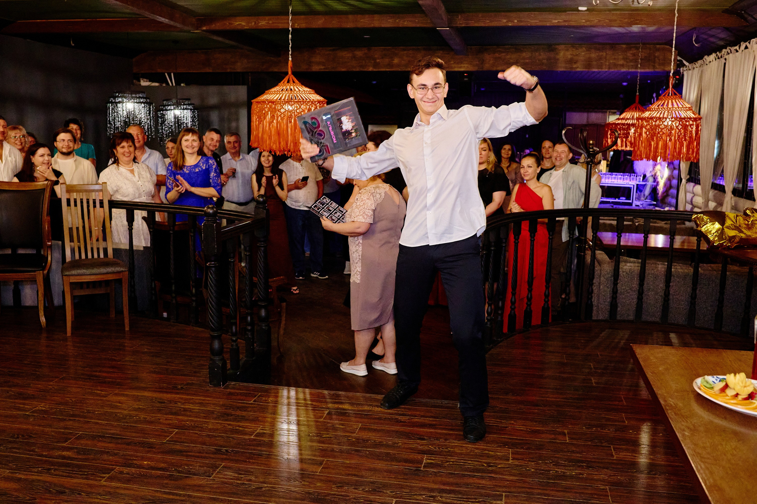 Выпускной 35 Сош. Фотограф Выпускные альбомы Таганрог Сергей Коробченко