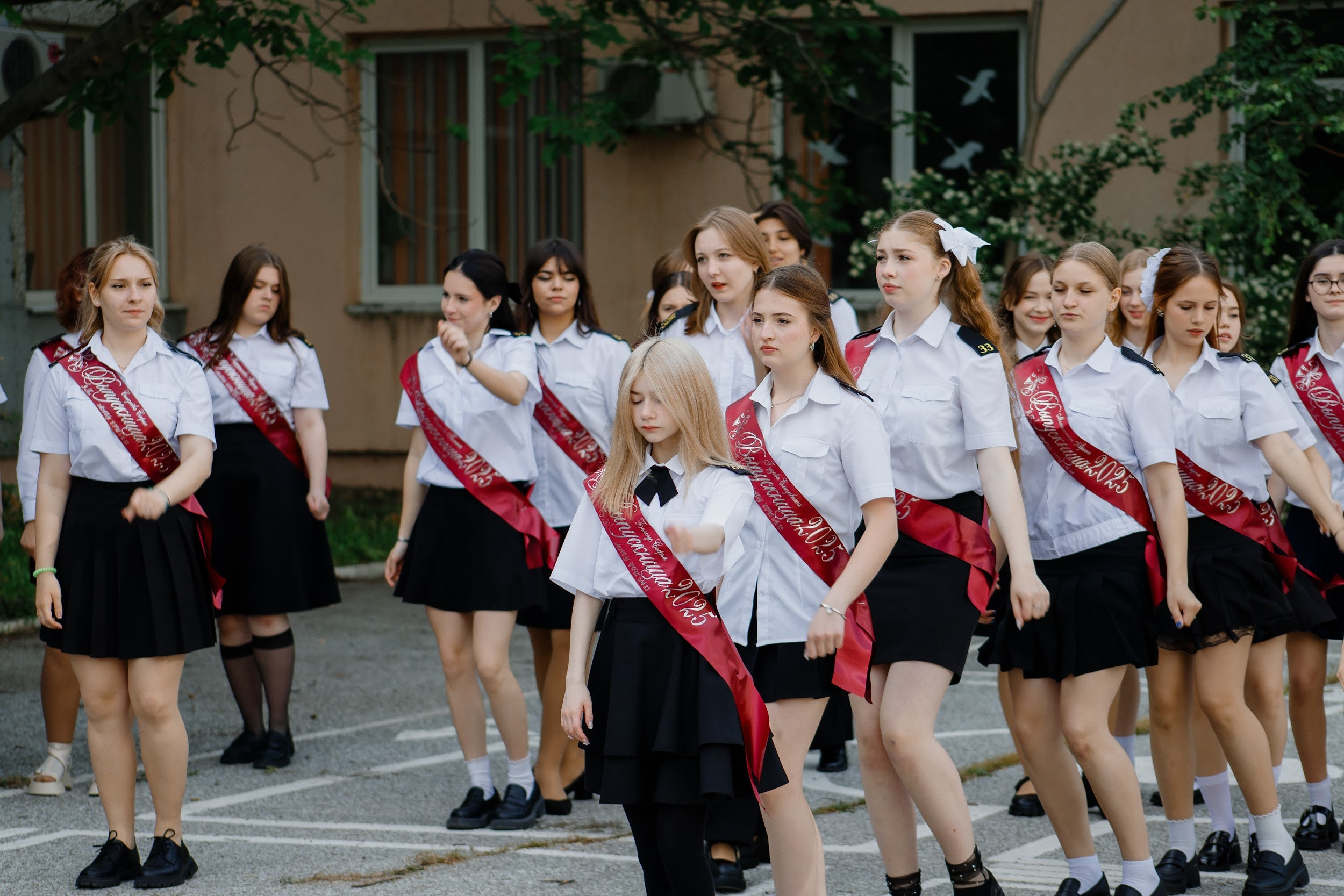 9 класс 33 школа. Выпускные альбомы Натальи Бутко: Новороссийск, Анапа, Геленджик