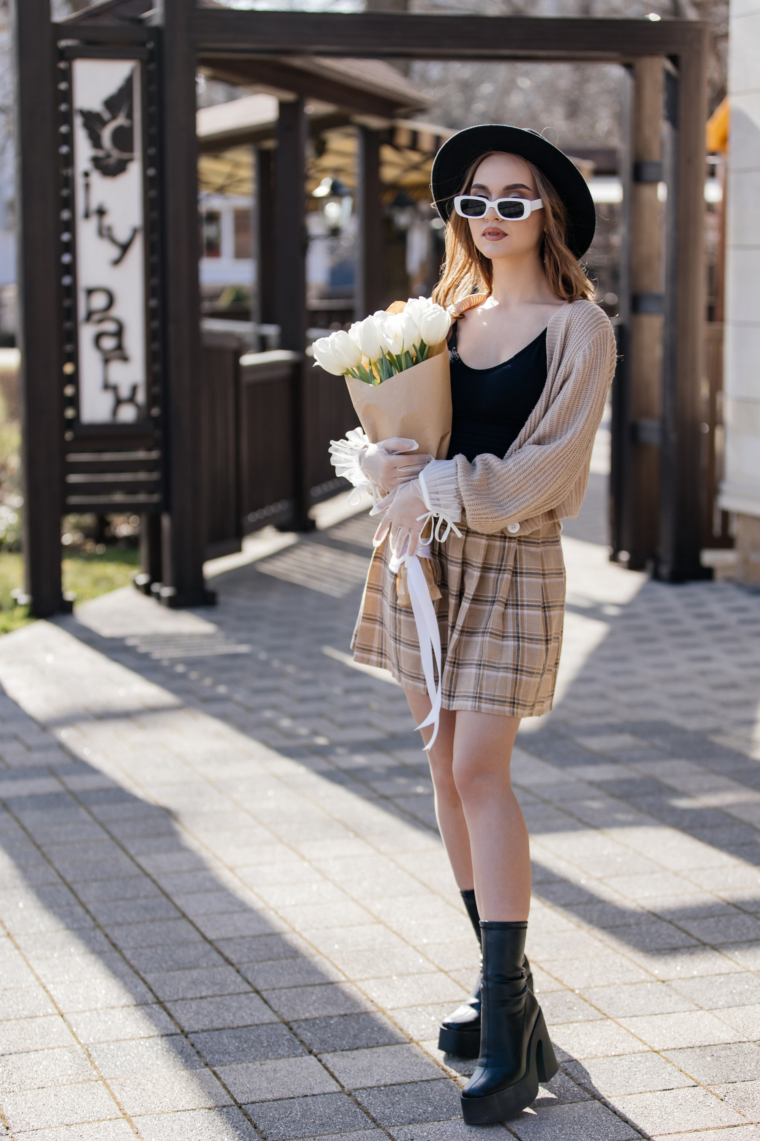 В кадре весна. Видеосьемка, фотосьемка свадеб, юбилеев, утренников в Краснодарском кр