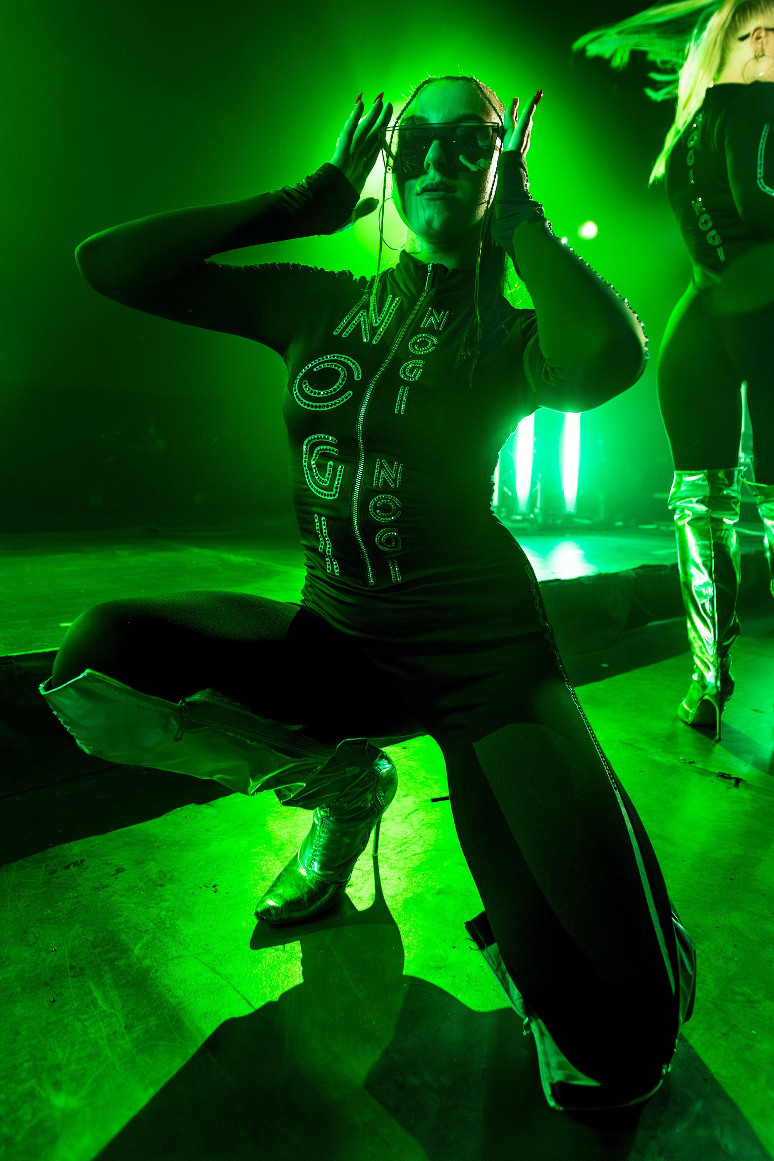 System Reality: Glow! в клубе Фабрика, Екатеринбург. Репортажный фотограф Екатеринбург | Яркий, качественный репортаж | Концерты, клубы, репортаж, праздники, корпоративы