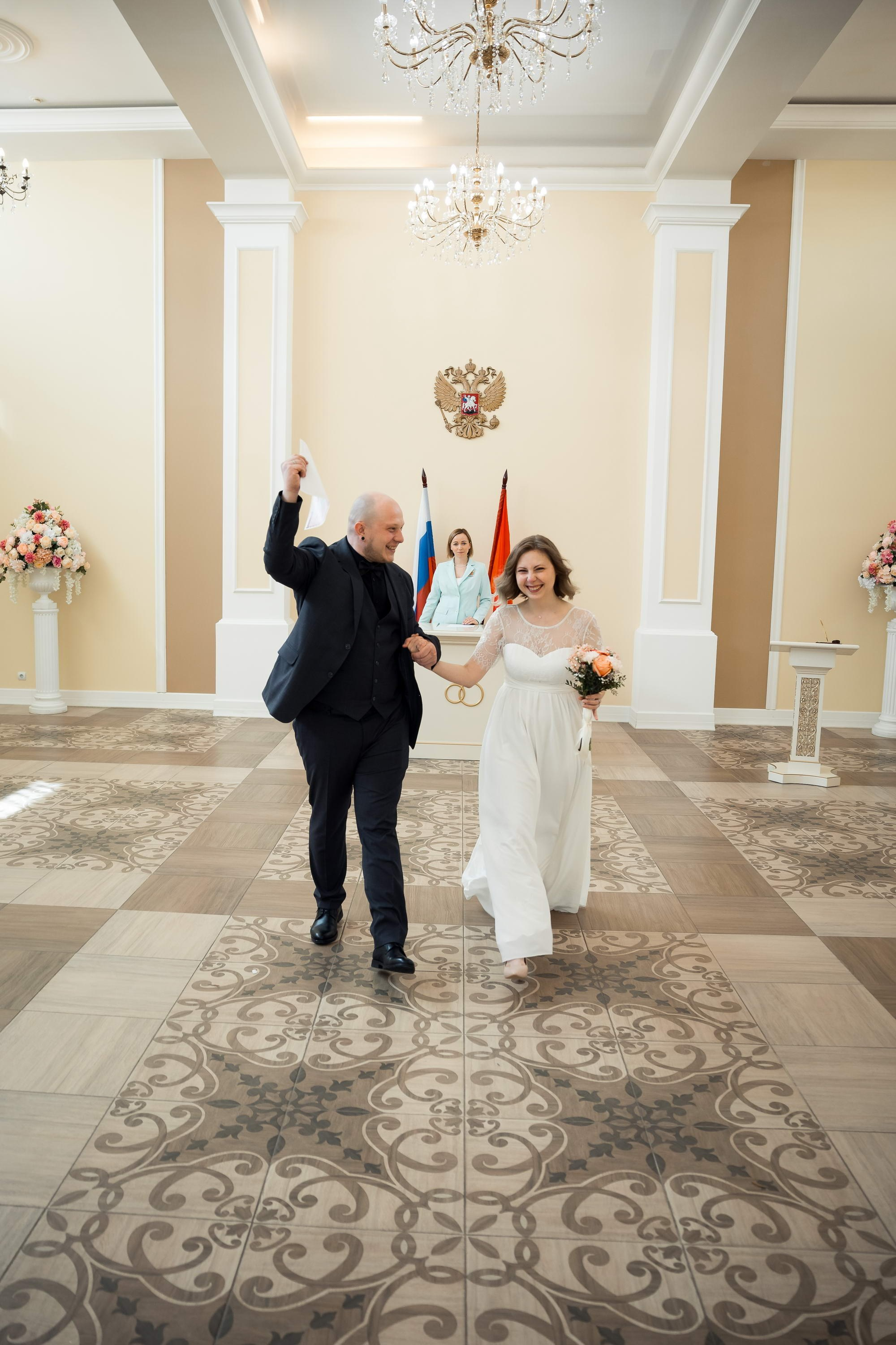 ЗАГС Калининского района. Свадебный фотограф Игорь Брундасов 8PHOTO на свадьбу венчание загс СПб