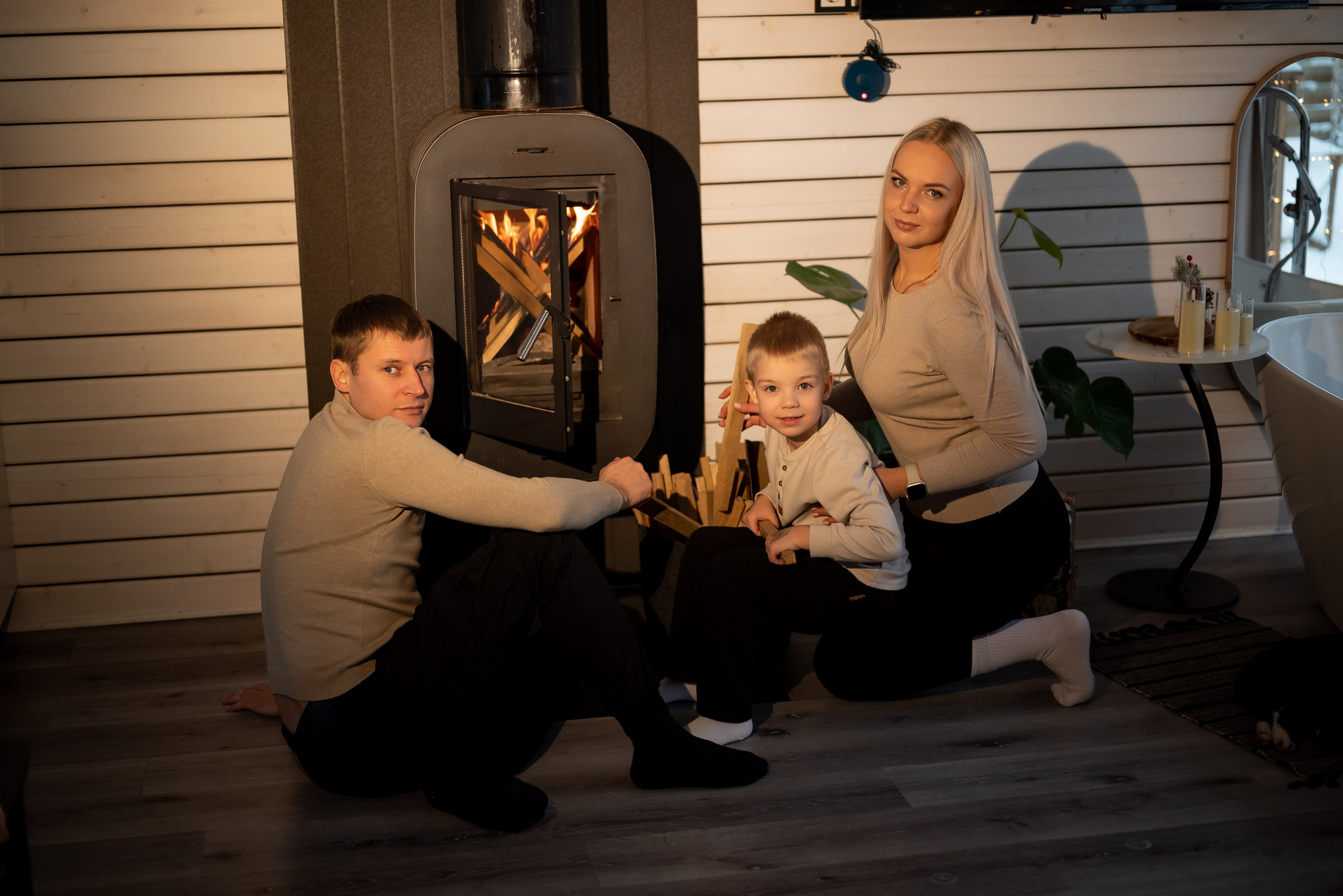 Мария с семьёй в глэмпинге Ильино. Портретный, семейный, свадебный фотограф. Бизнес, контент съёмка. Тула