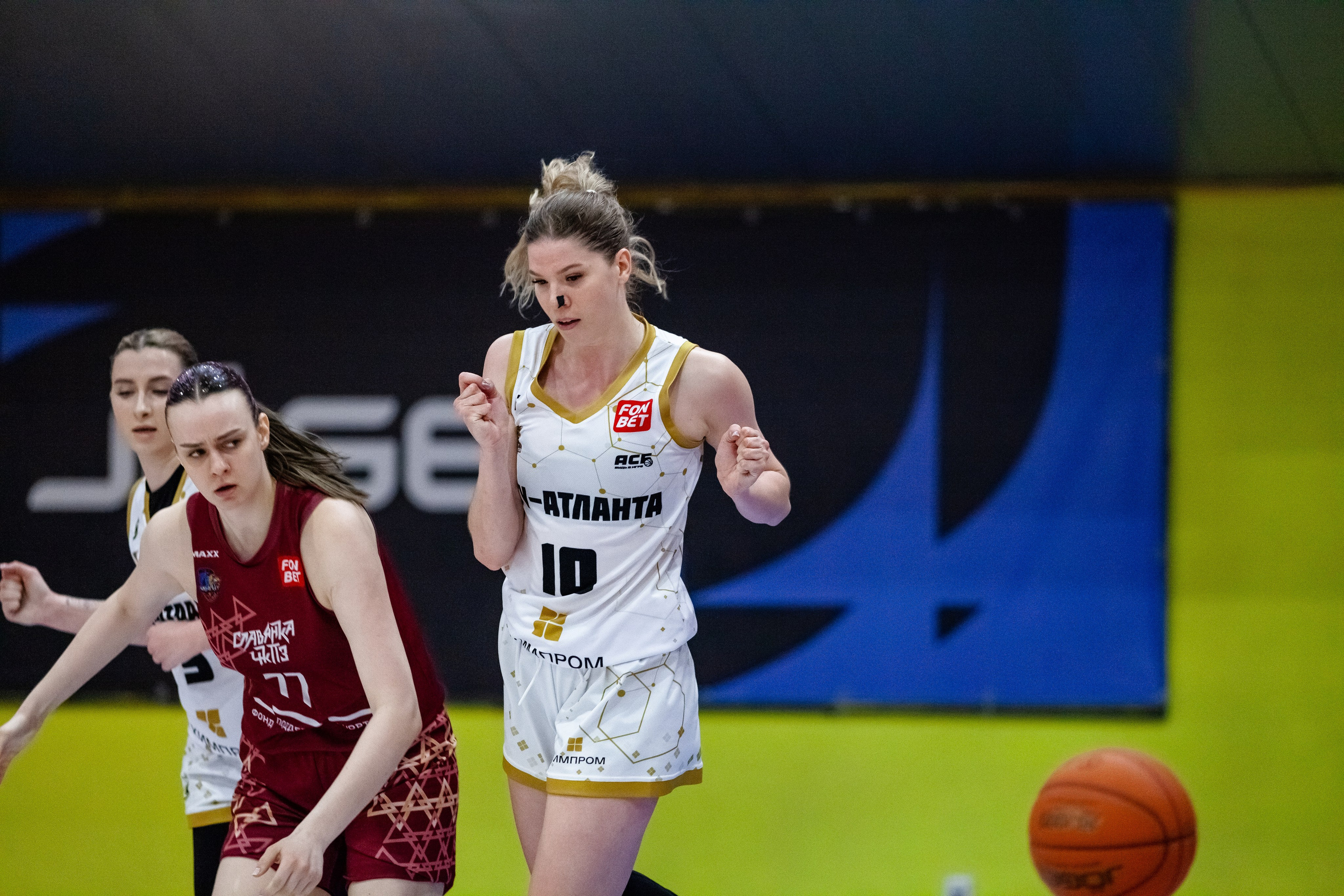 ЧГУ-Атланта — Славянка. Фотография