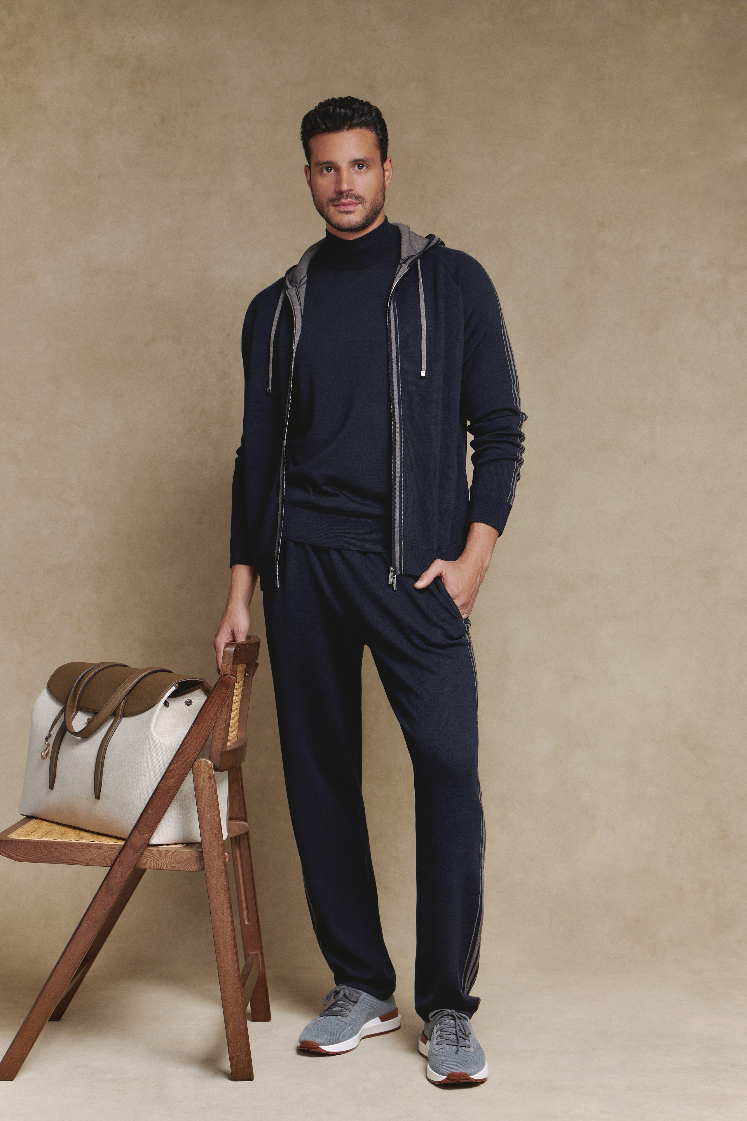 Turi Prive lookbook. Fashion and model test photographer based in Dubai and Abu-Dhabi