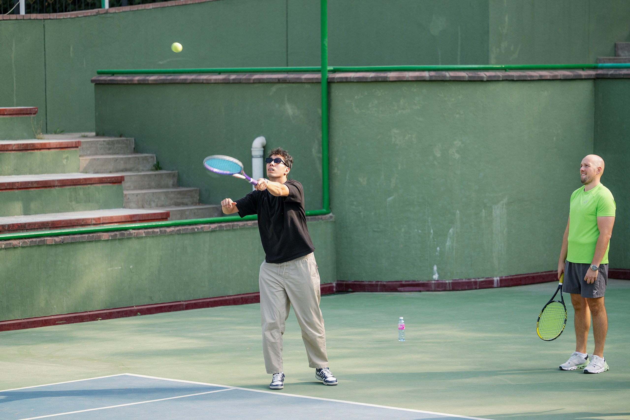 Конференция/Игра в тенис — BakoTech&Cloudfire. Фотограф в Алматы — Алексей Коньков | Репортаж, свадьбы, портреты