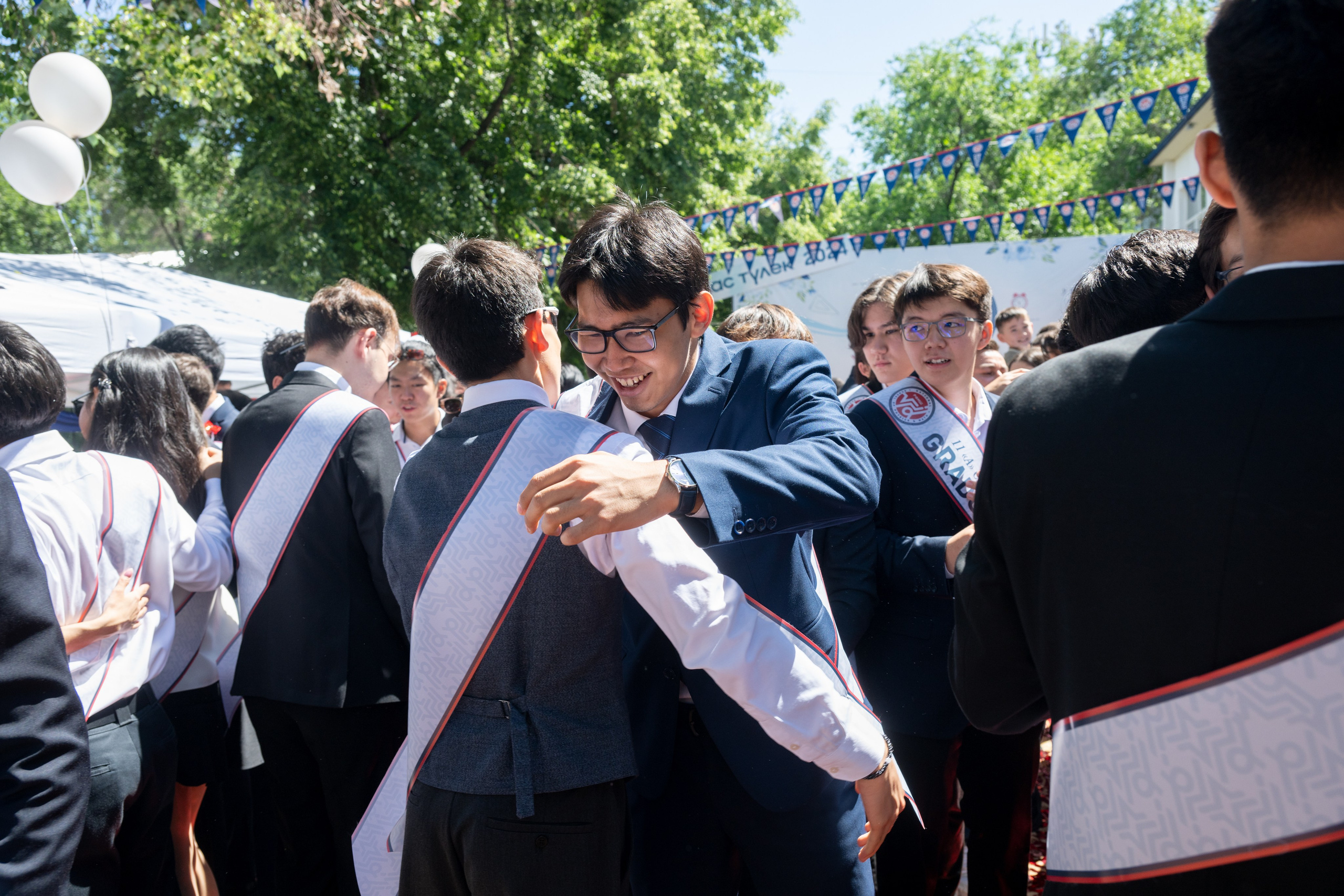 Вручениe | Линейка. Фото и видеосъемка в Алматы