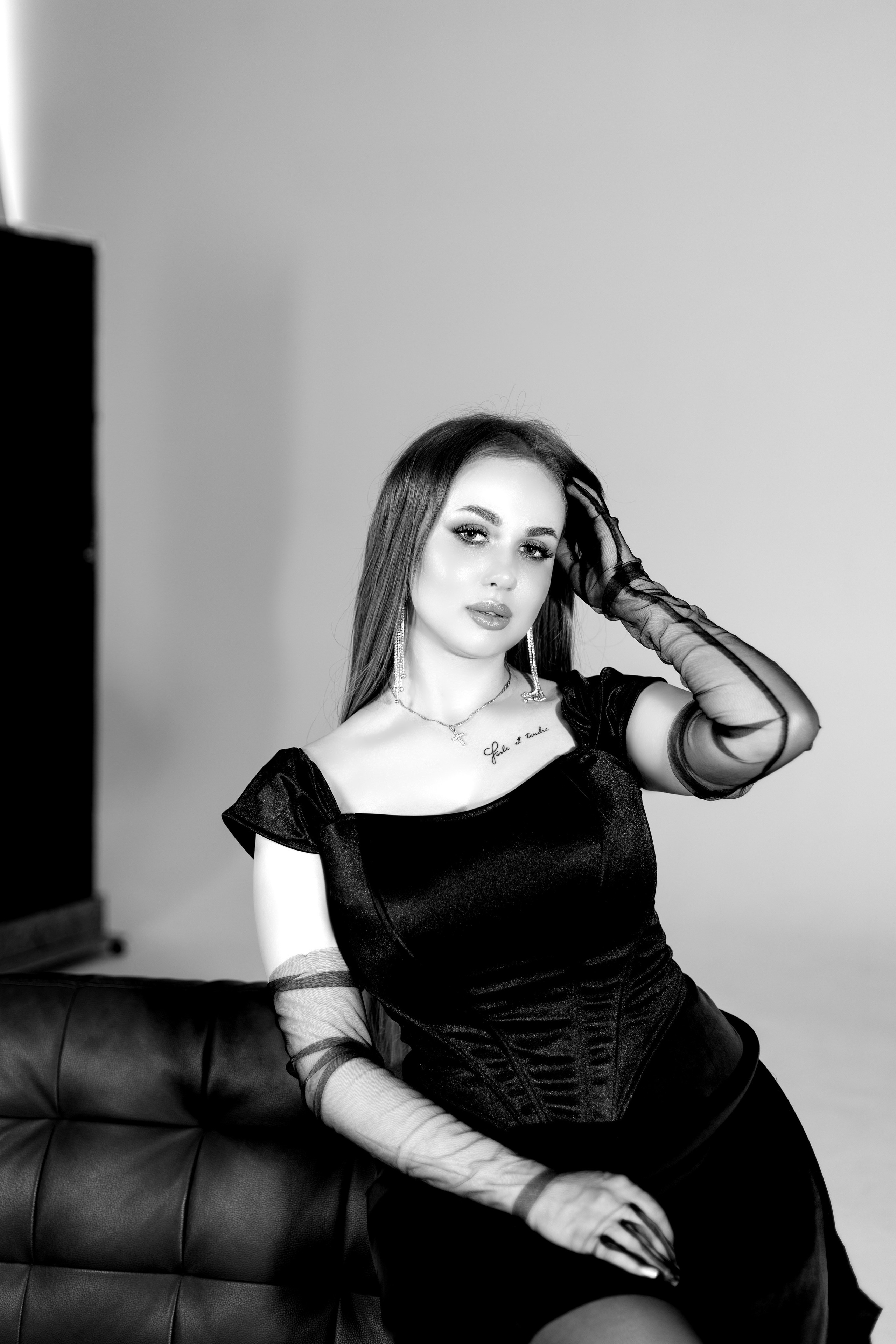 Фотосессия в студии для Елизаветы. Женский фотограф в Орске Новотроицке Динара Долганова