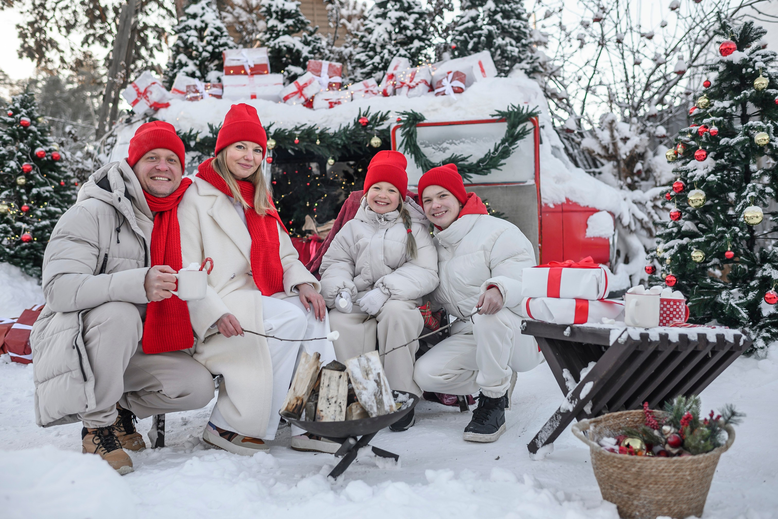 НОВОГОДНИЙ ФУРГОН. Семейный фотограф Екатеринбург Лора Мур