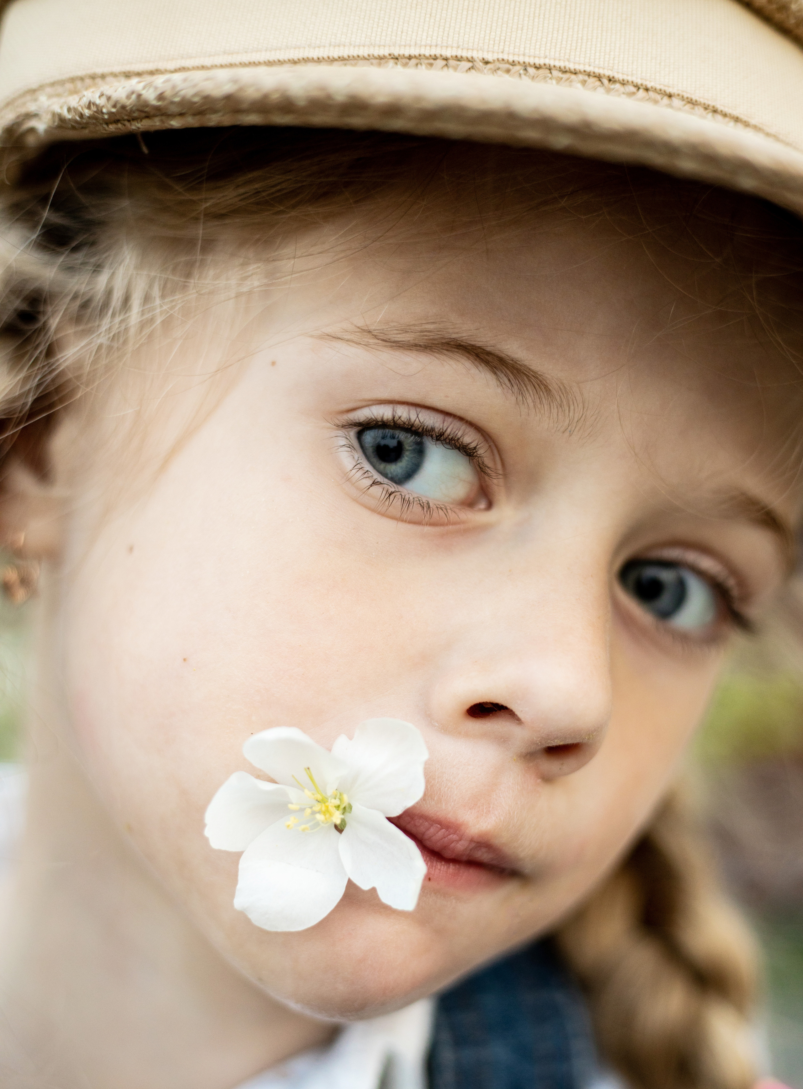 Когда яблони цветут…
