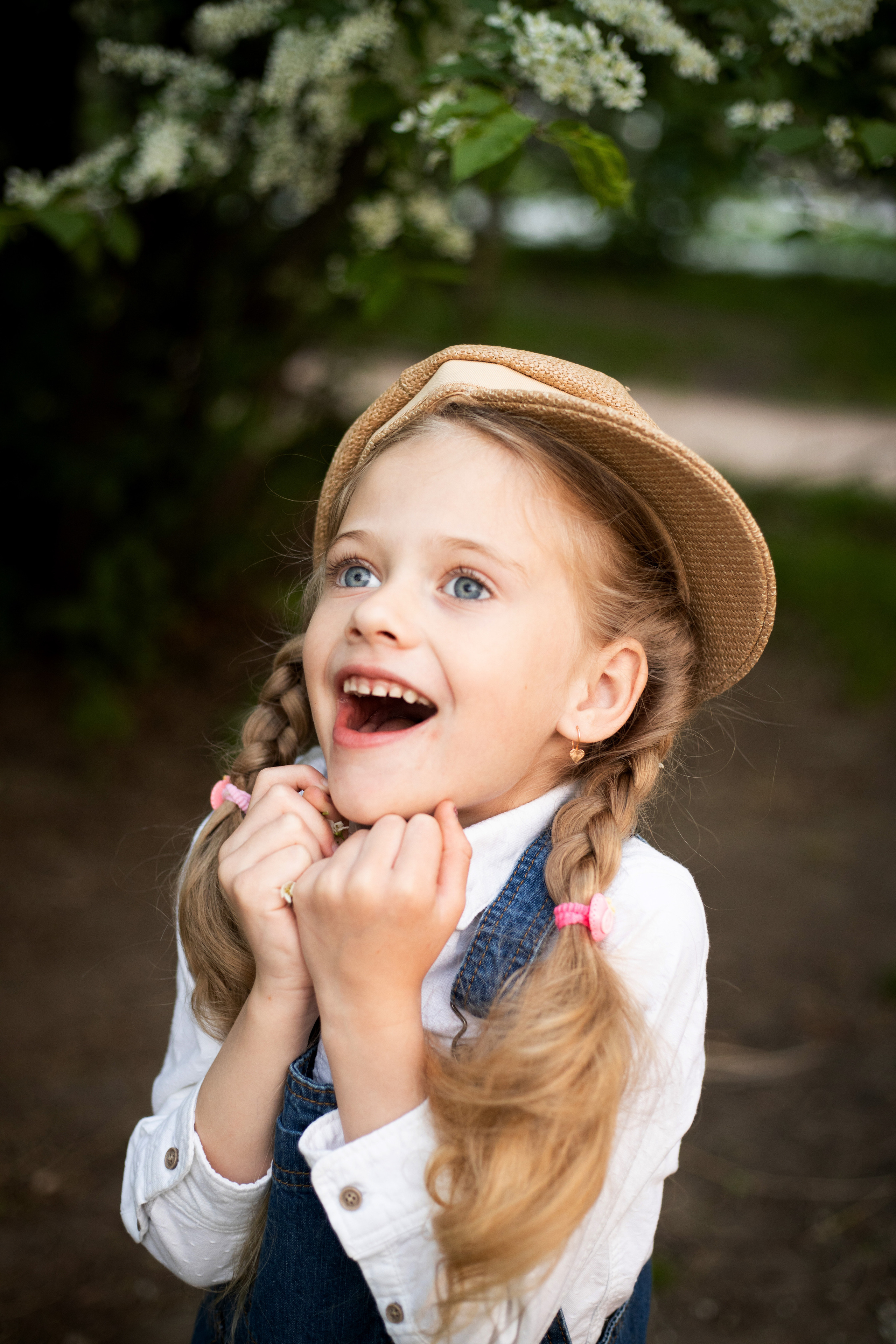 Когда яблони цветут…