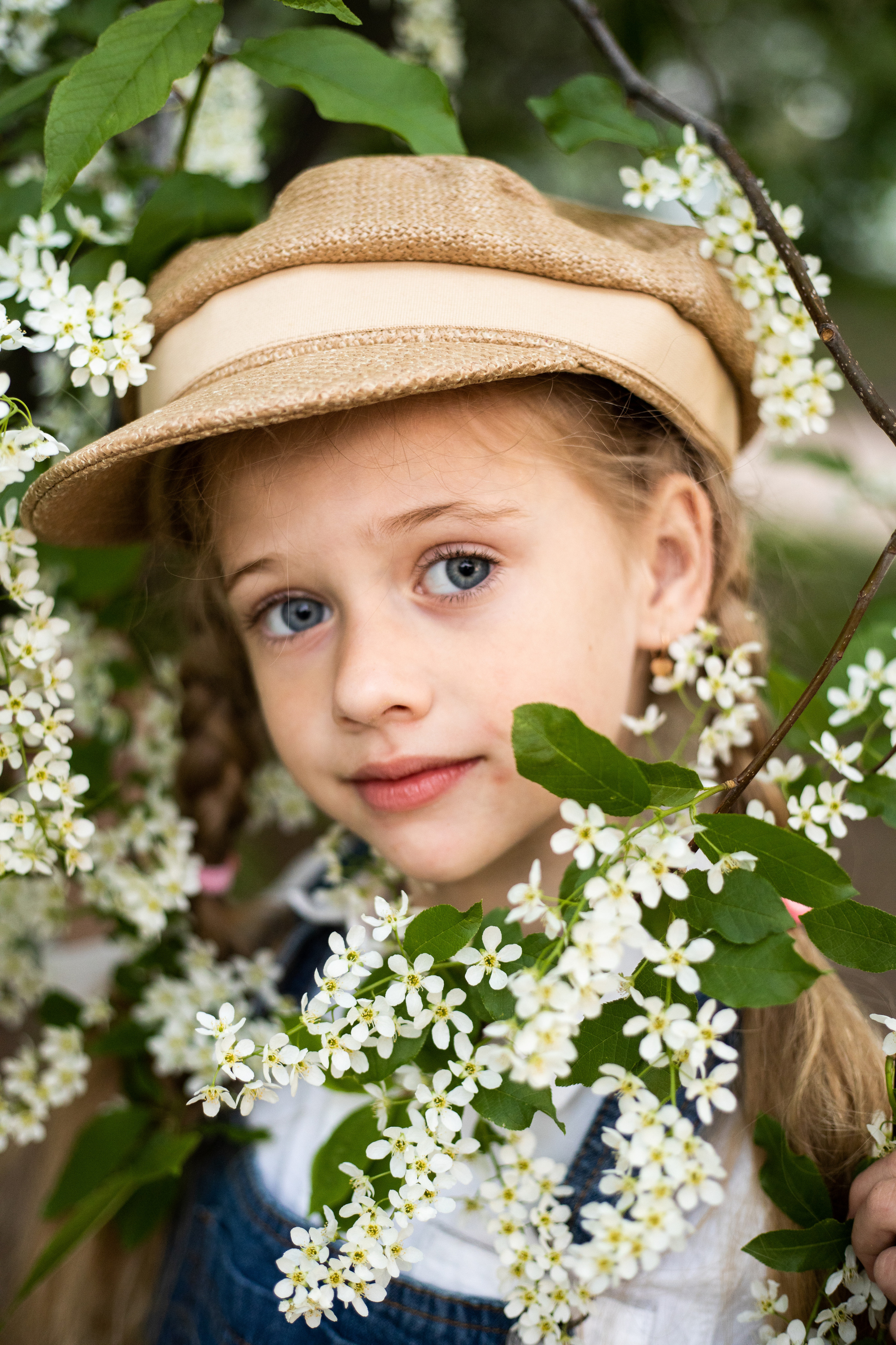 Когда яблони цветут…