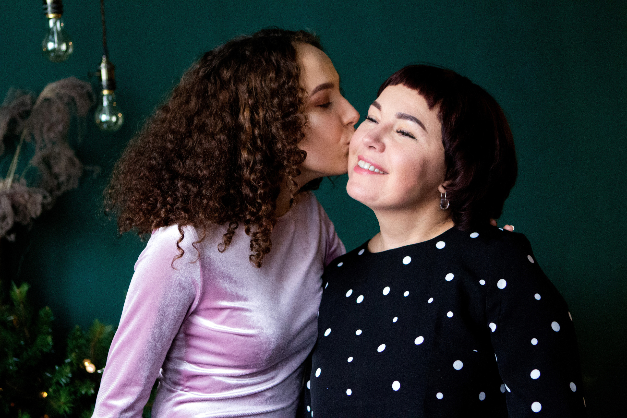 Новогодняя история Наташи, Жени и кота Босса