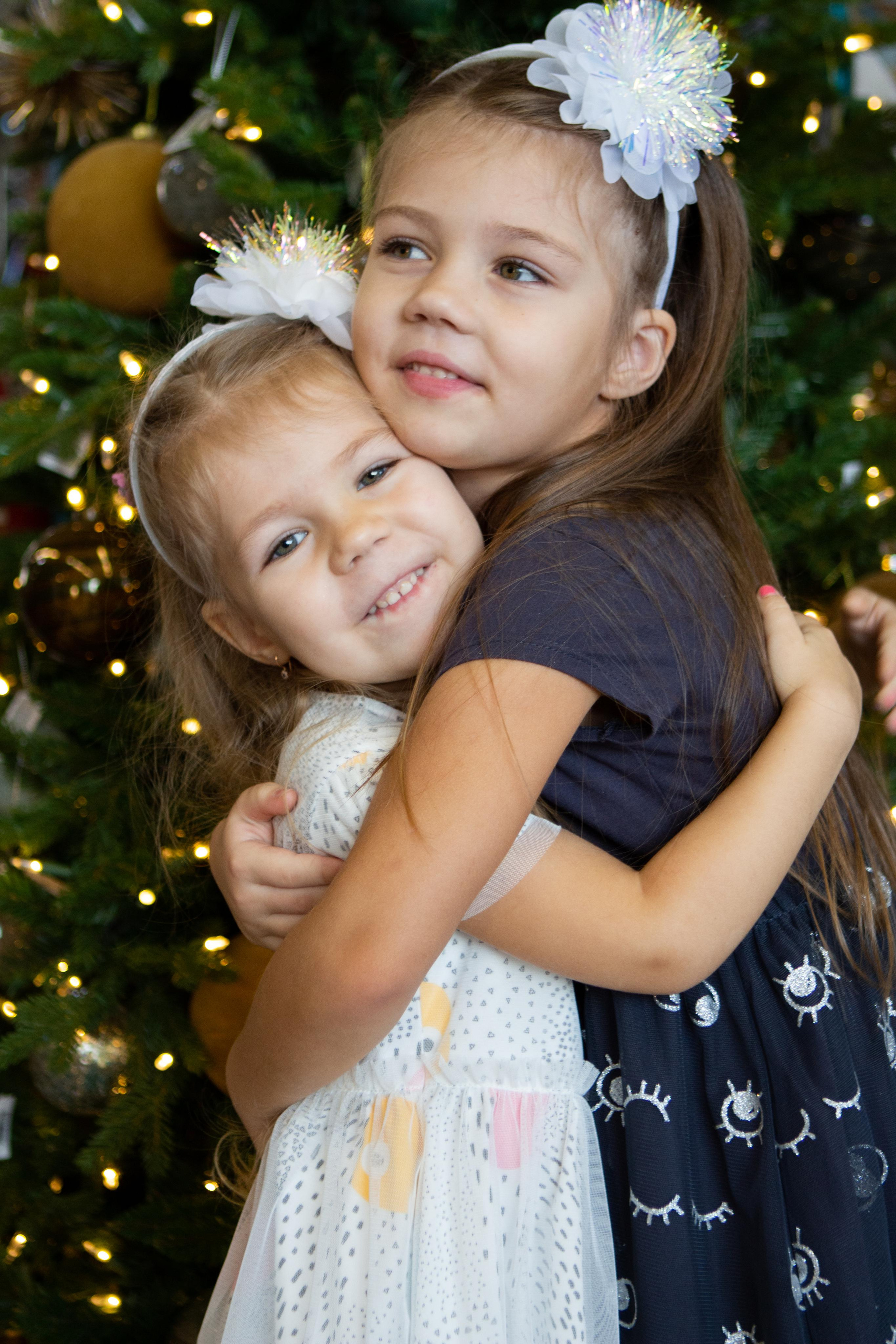 Новогодняя история Сергея, Ирины и их замечательных дочек