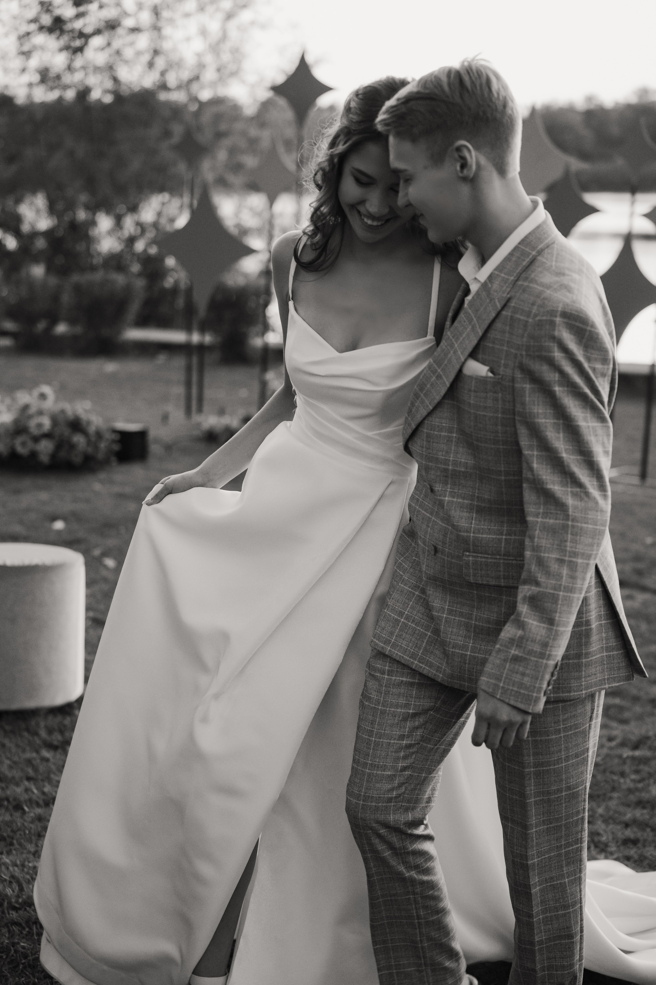 Яркая неоновая свадебная фотосессия в «Нет на карте». Свадебный и семейный фотограф в Самаре и Тольятти | Елена Топанцева