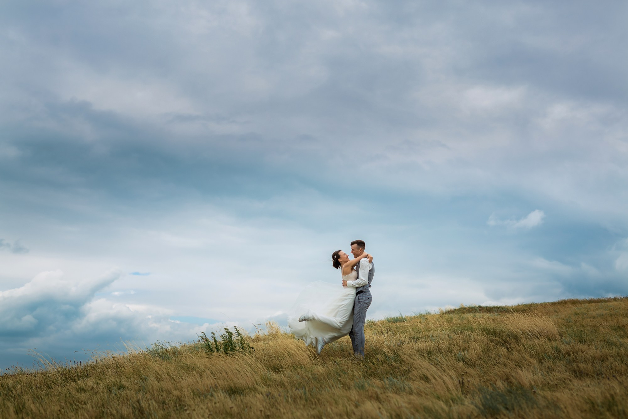 Свадебный фотограф Барнаул. Свадебный репортажный и фуд фотограф в Барнауле Гайфулин Виталий