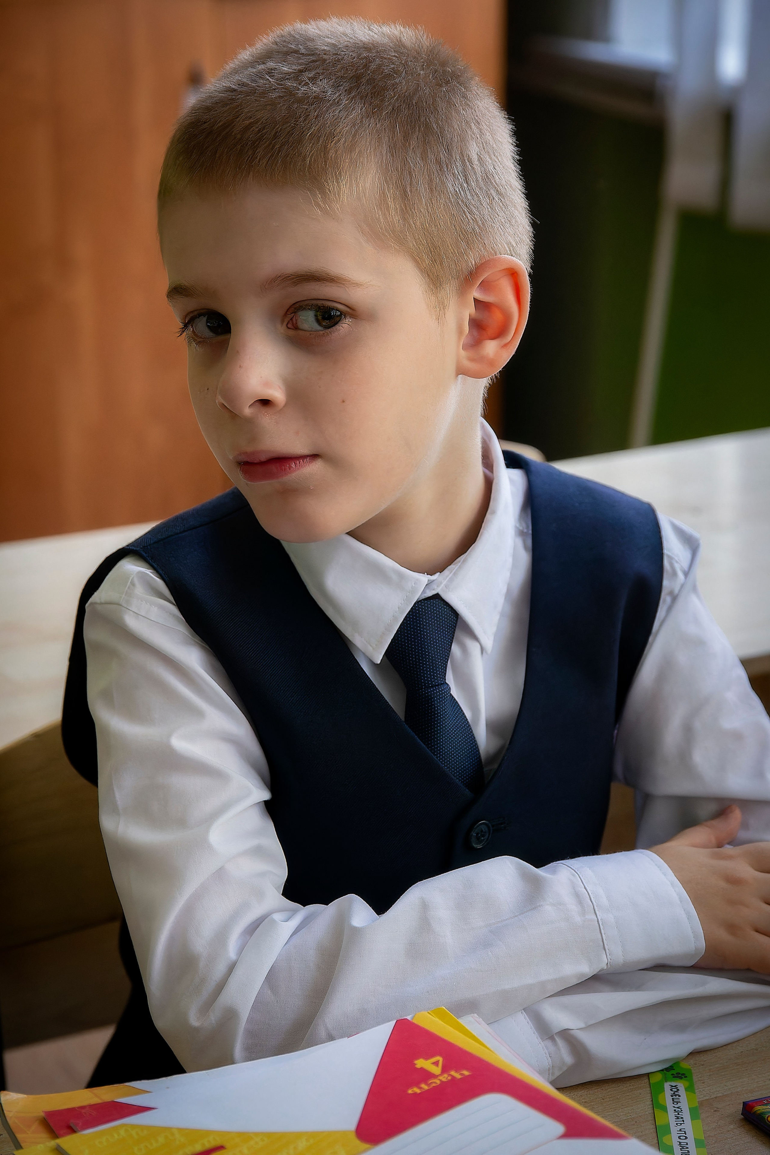 1 Сентября. Школа № 135. Лев Постнов.Фотограф. Нижний Новгород