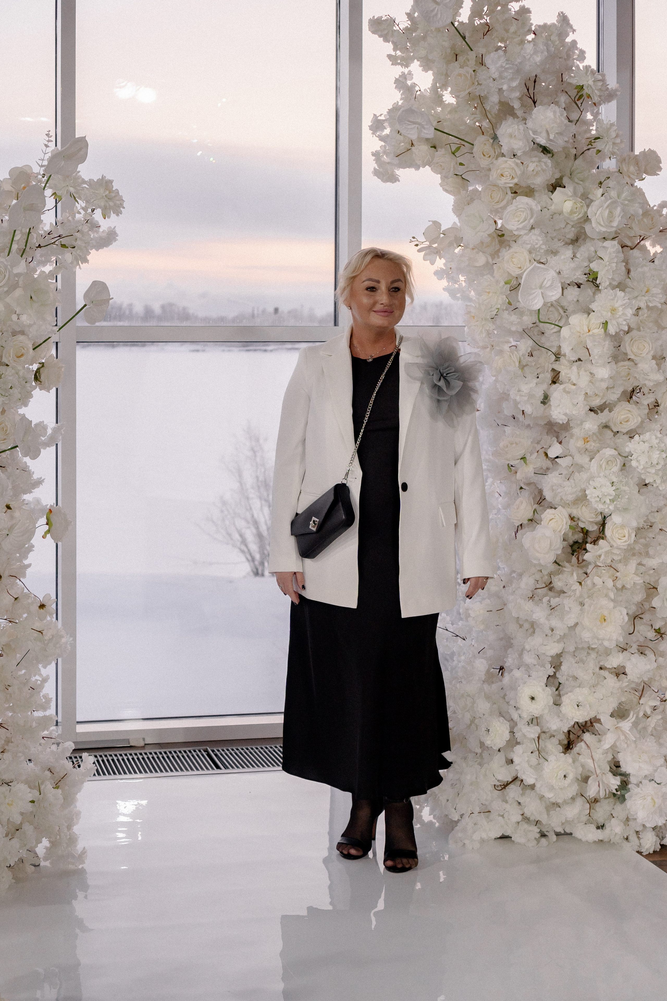 СВАДЕБНАЯ СЬЕМКА СБОРОВ В ОТЕЛЕ И ВЫЕЗД НА ЦЕРЕМОНИЮ (СНЯТО В СИБИРЕ В НИЖНЕВАРТОВСКЕ). Профессиональный фотограф, Санкт-Петербург — Виктория Богомолова