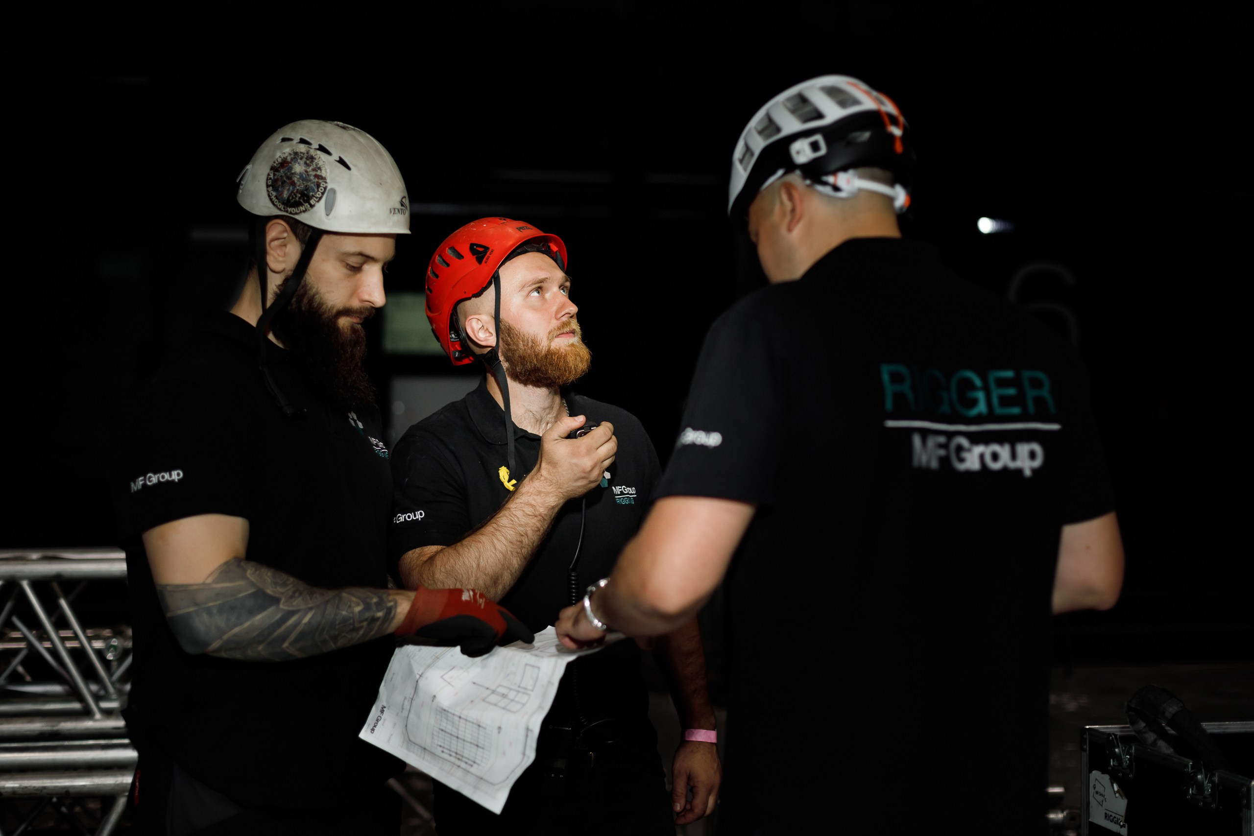 Установка сцены