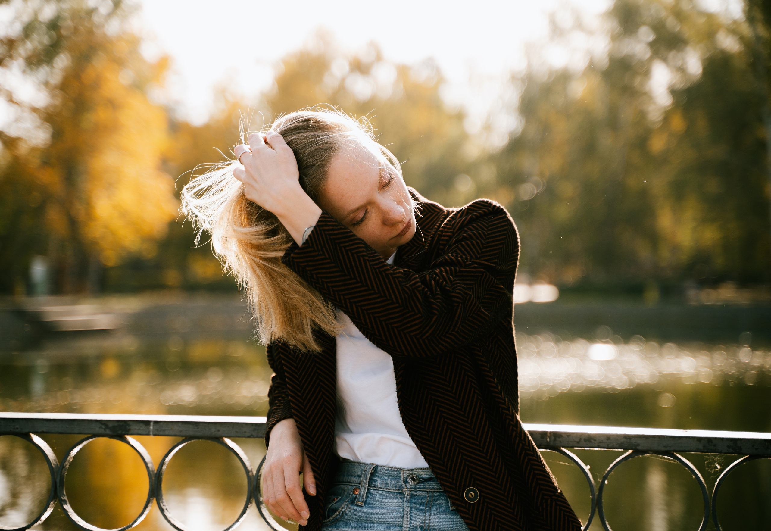 Наташа, осенний воздух и солнце. Фотограф Казань