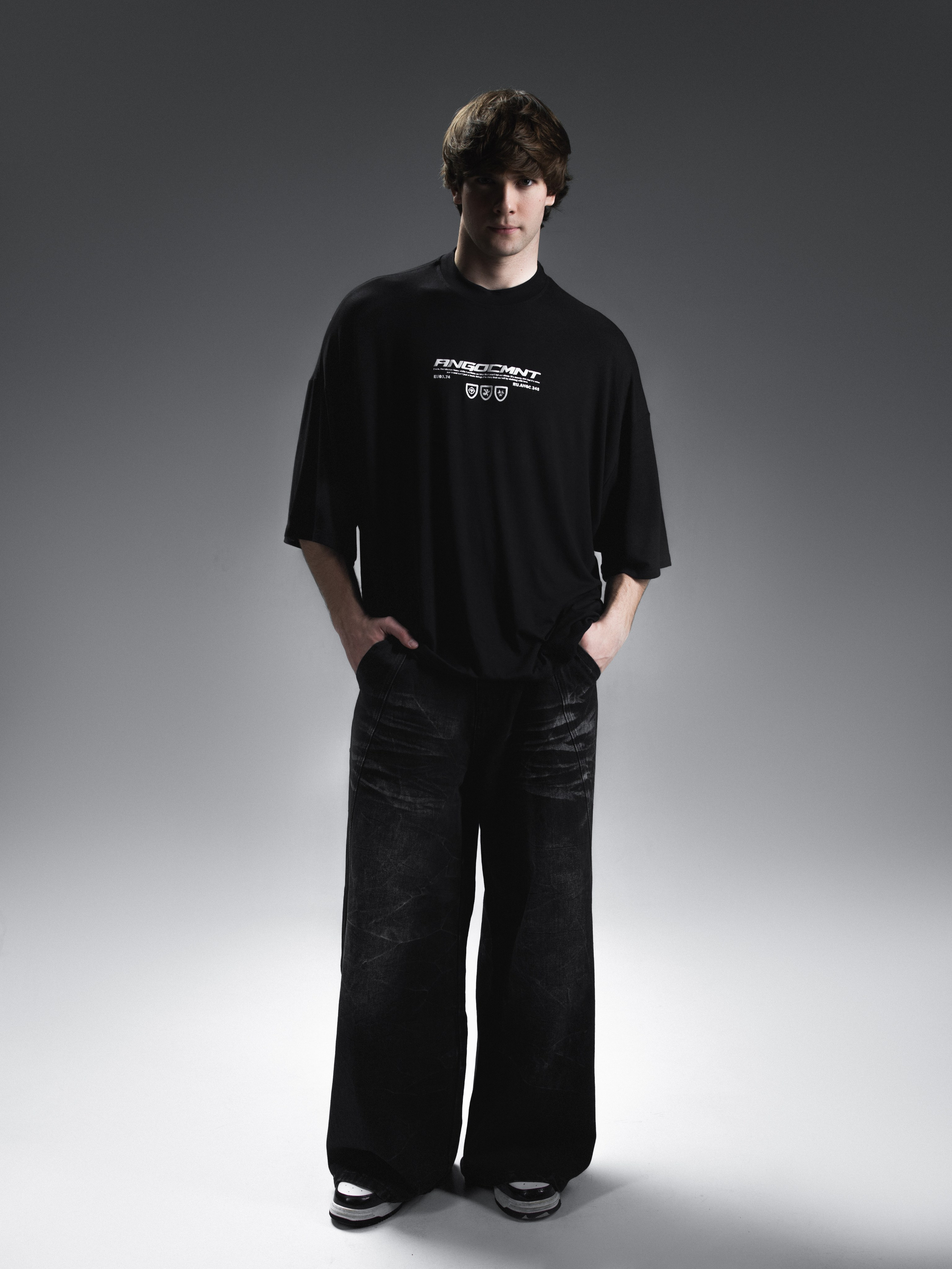 КАТАЛОГ | серый фон. RUNA production — стильные съемки для брендов