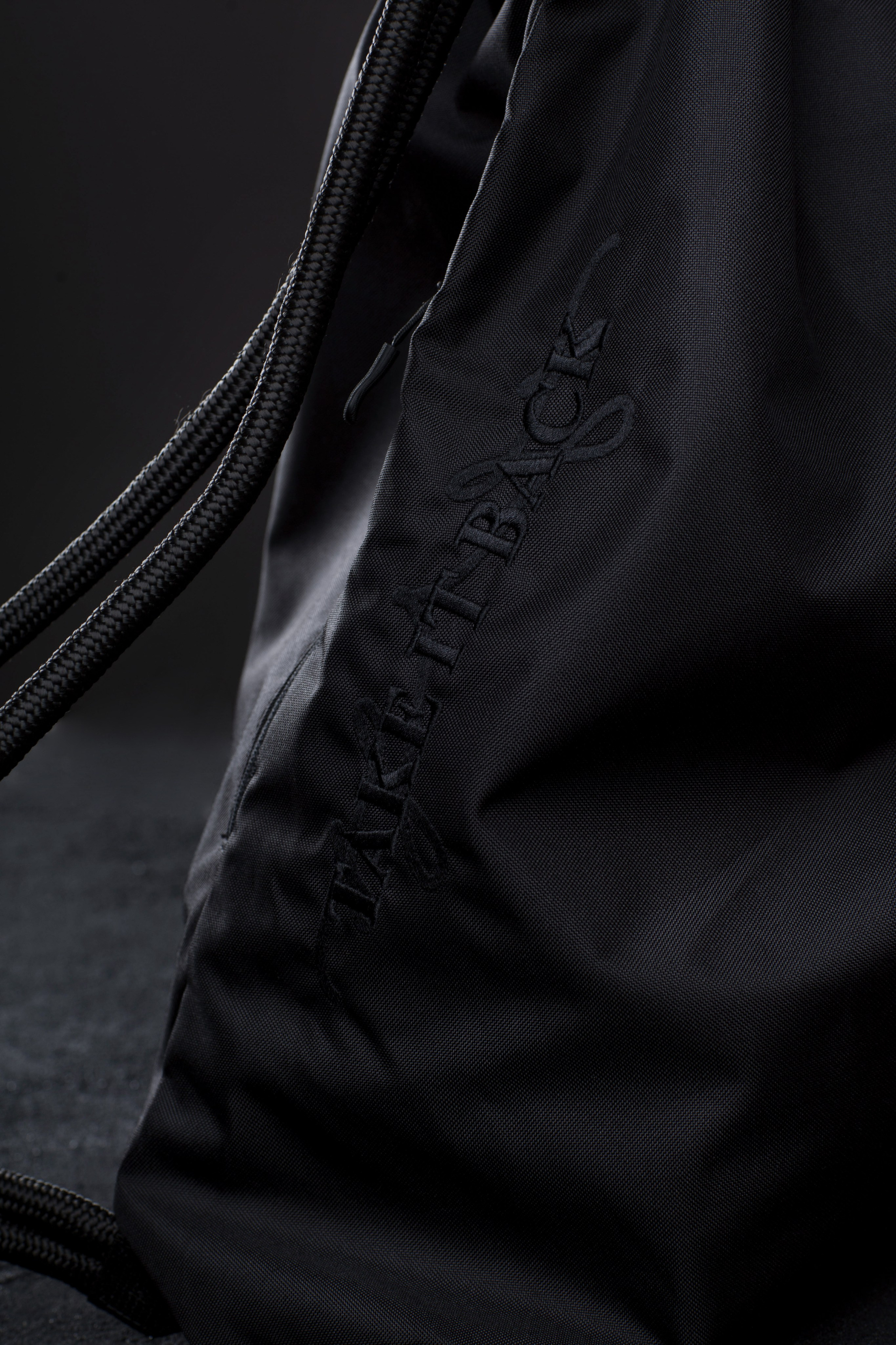 Предметная съемка рюкзаков от Эдгара. Свадебный, предметный и портретный фотограф в Волгограде