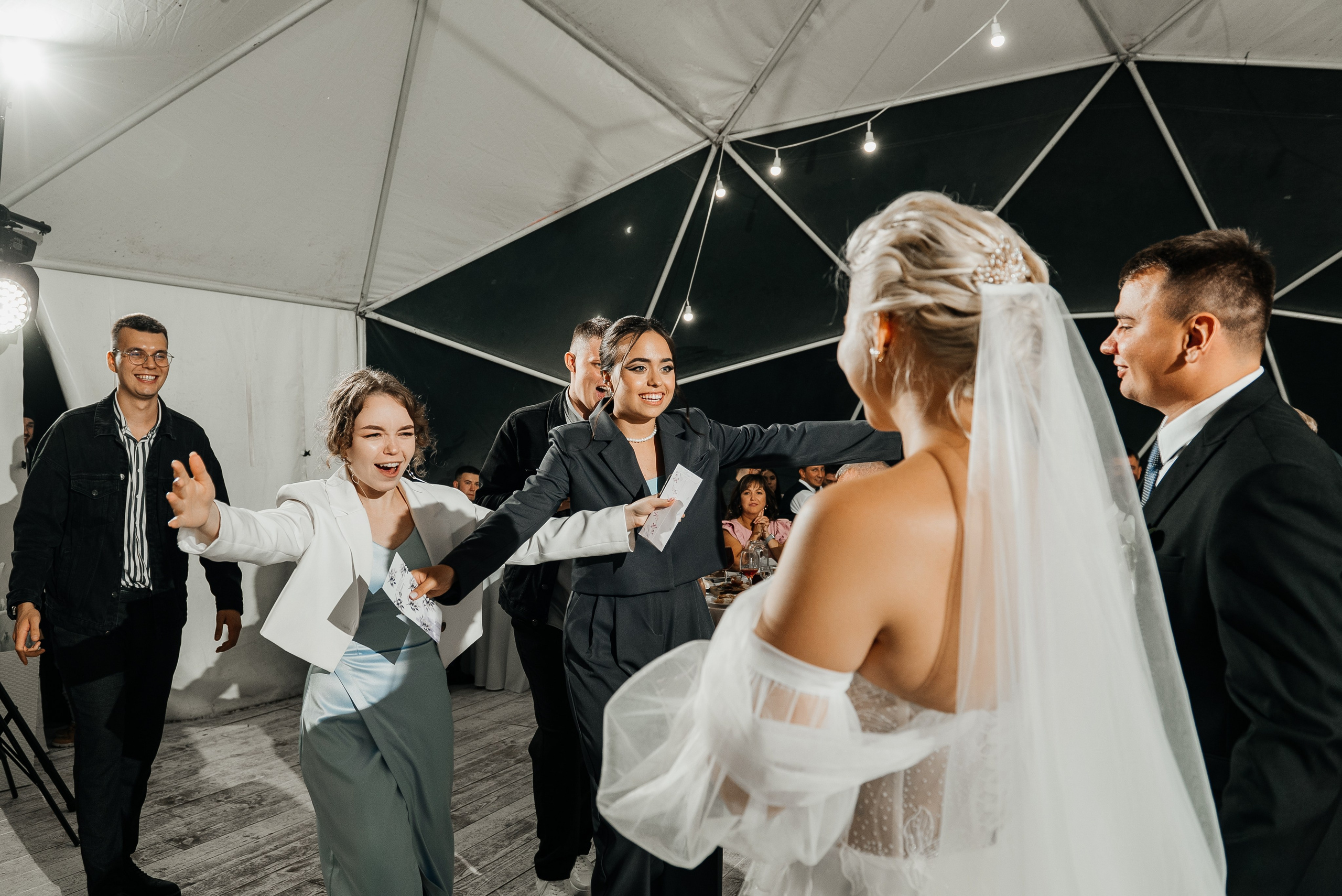 Свадебный фотограф в Екатеринбурге. Свадебная фотосъемка. Свадебный фотограф в Екатеринбурге