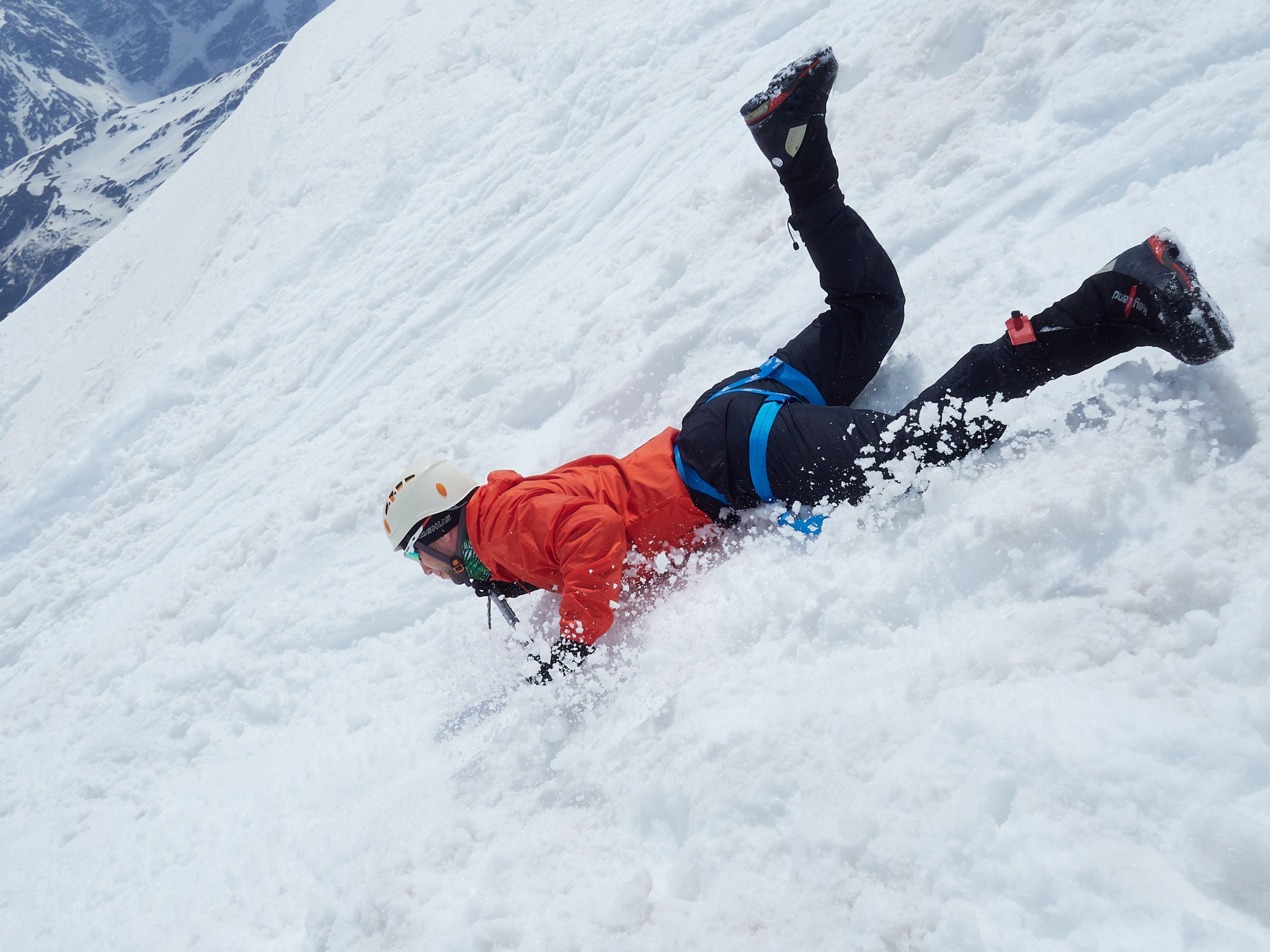 02.05 — 03.05 Снежноледовые занятия и попытка штурма вершины. Горный, высотный Фотограф на Эльбрусе Георгий