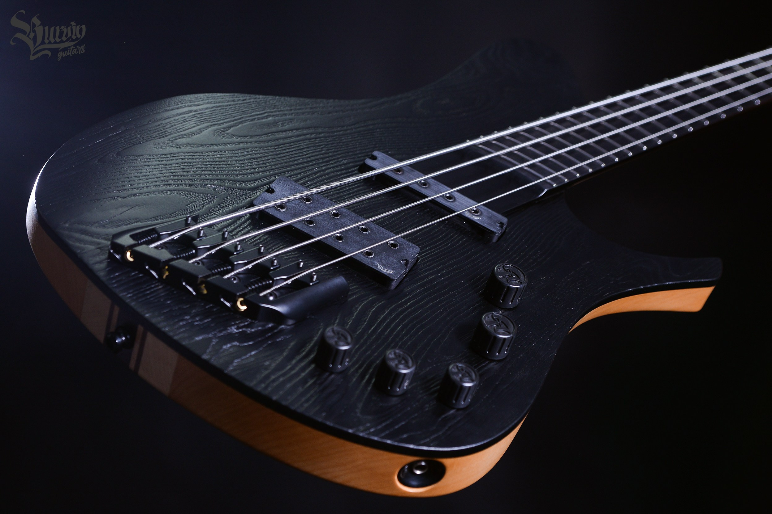 048 ZLAYA SOBAKA Bass. Master of making guitars and basses to order