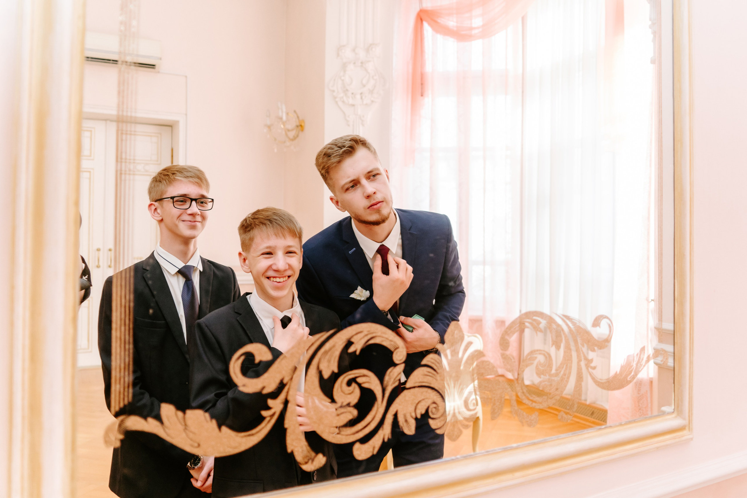 Свадебная фотосессия для Дмитрия и Капитолины, 2023 год. Портретный фотограф в Томске Наташа Барова