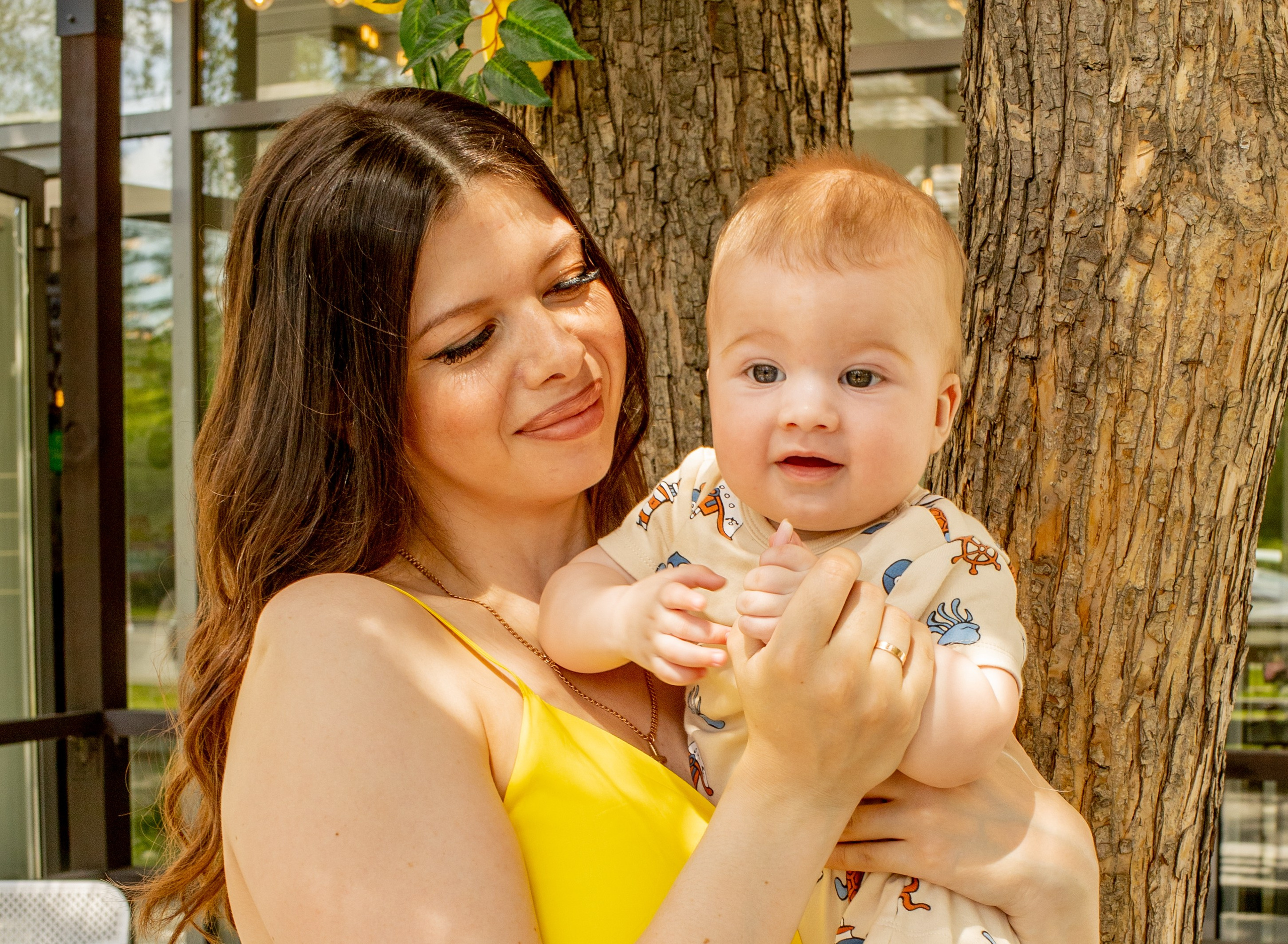 Фотосессия в кафе. Фотограф новорожденных в Екатеринбурге