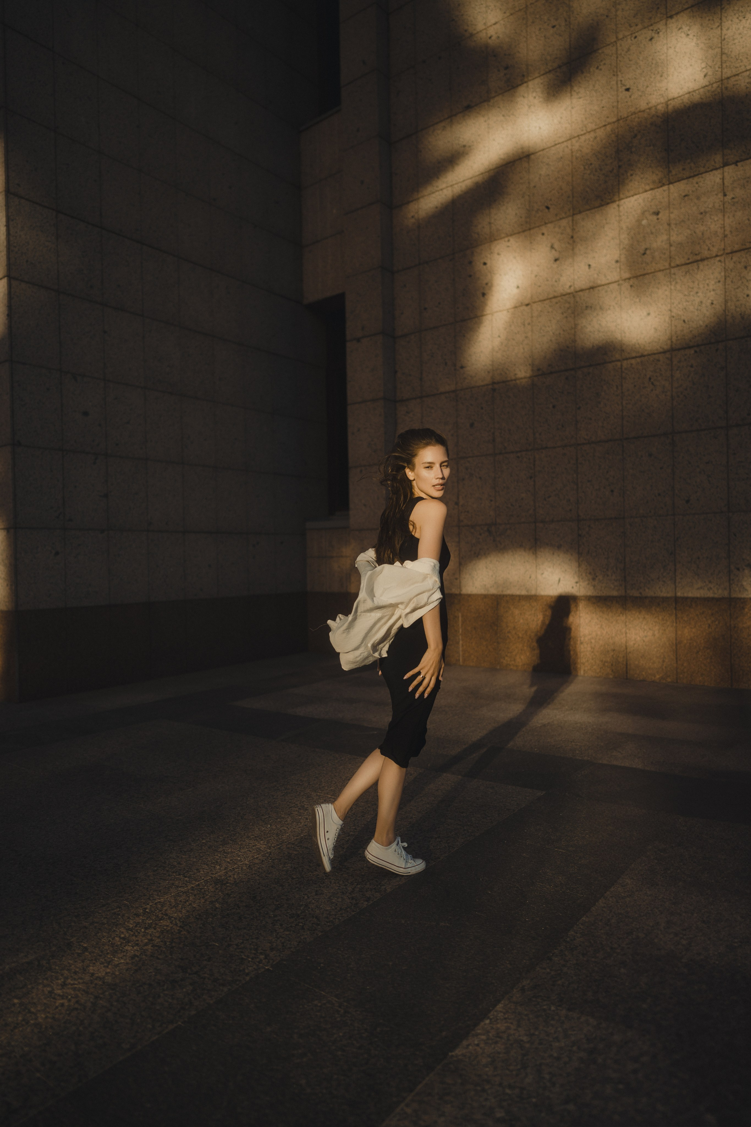 Прогулочная фотосессия с Олей по улице Тельмана