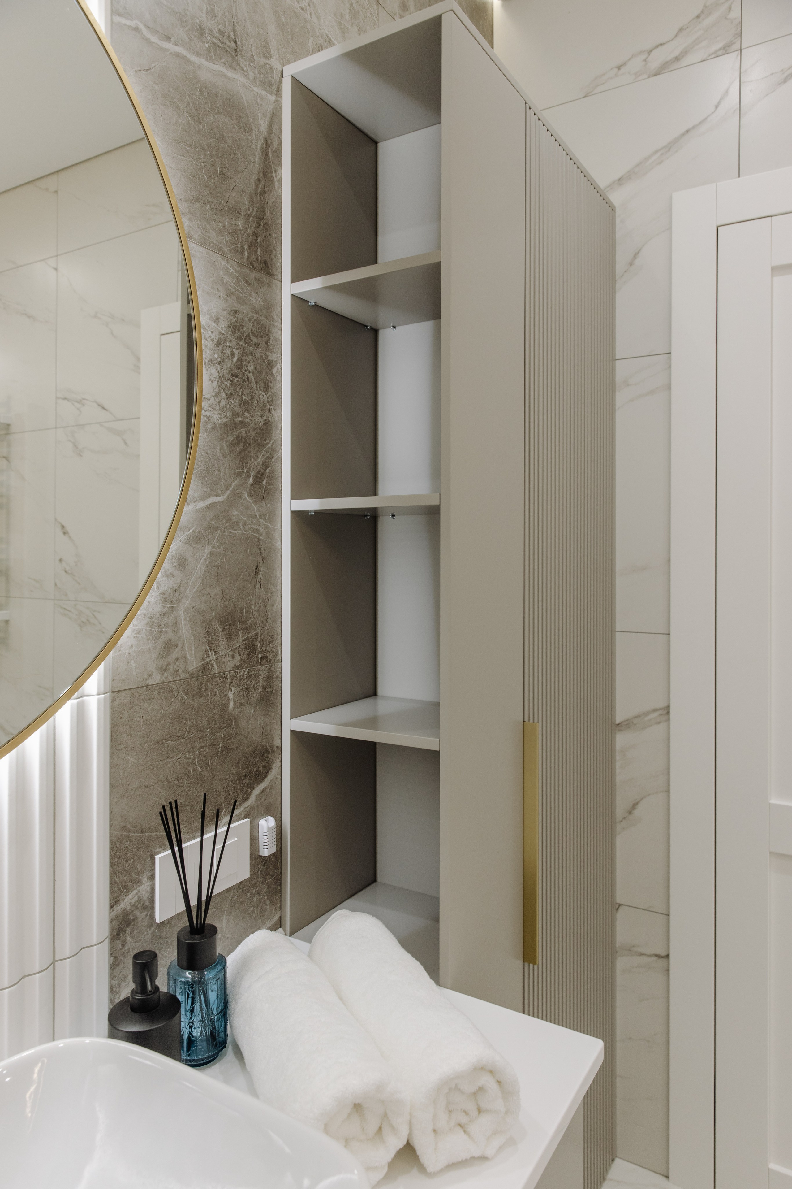 Мебель в Санузел на заказ в Томске. Изготовление тумбы и шкафов. ГУДРУМ — Мебель на заказ в Томске | Кухни | Шкафы | Стулья и Столы