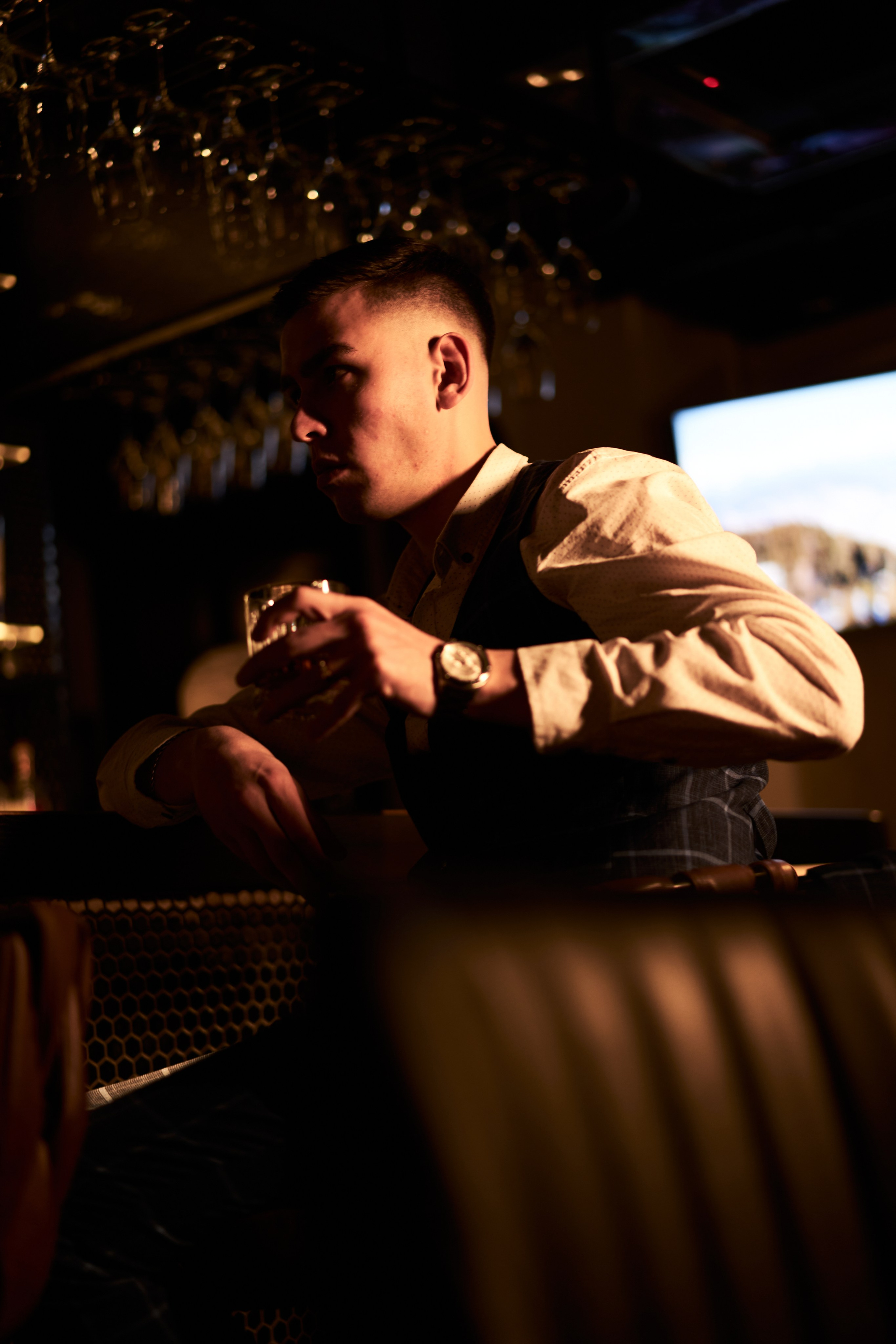 Мужская фотосессия ресторан. Фотограф Екатеринбург Кокшарова Александра