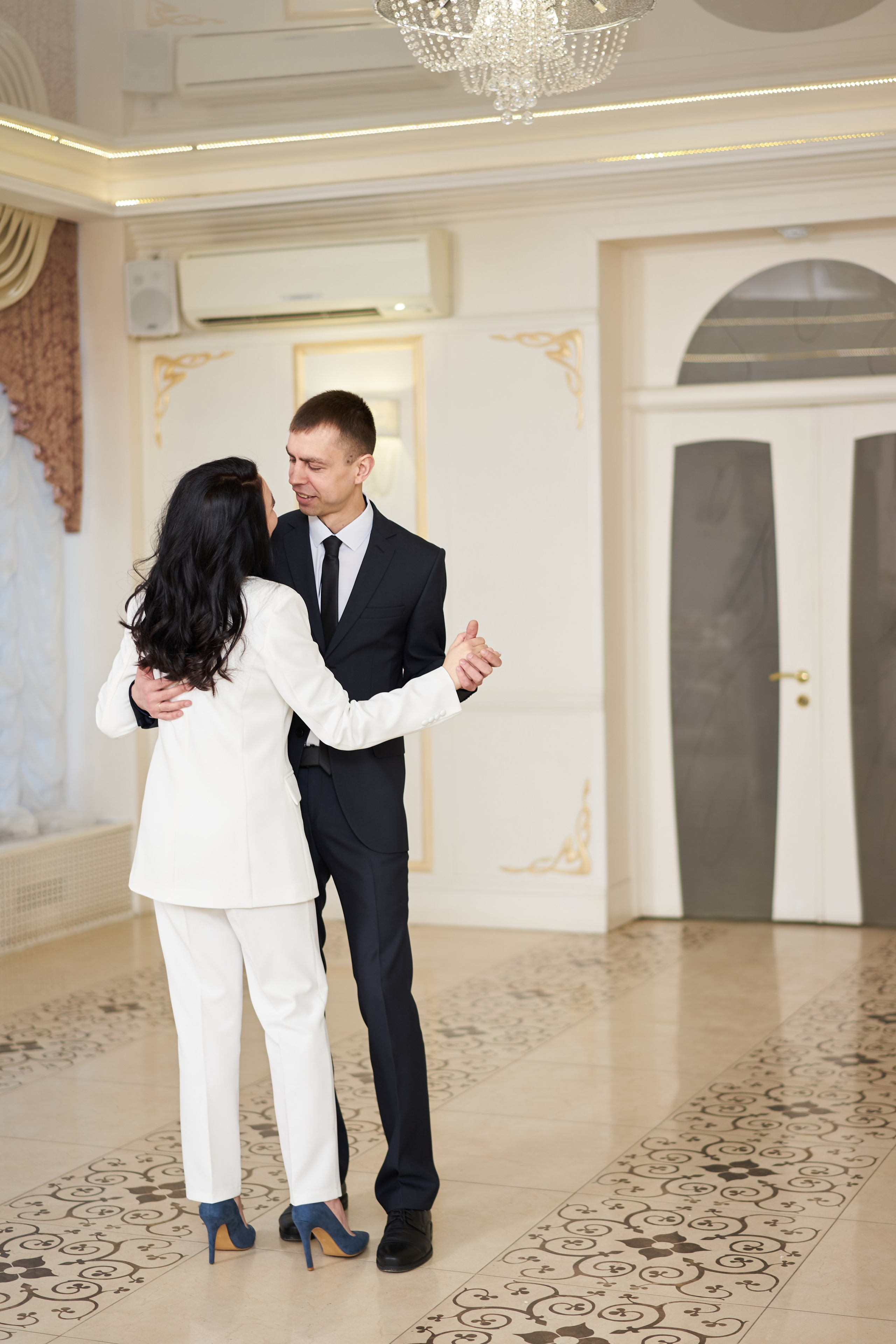 Свадебная фотосессия в студии. Фотограф Екатеринбург Кокшарова Александра