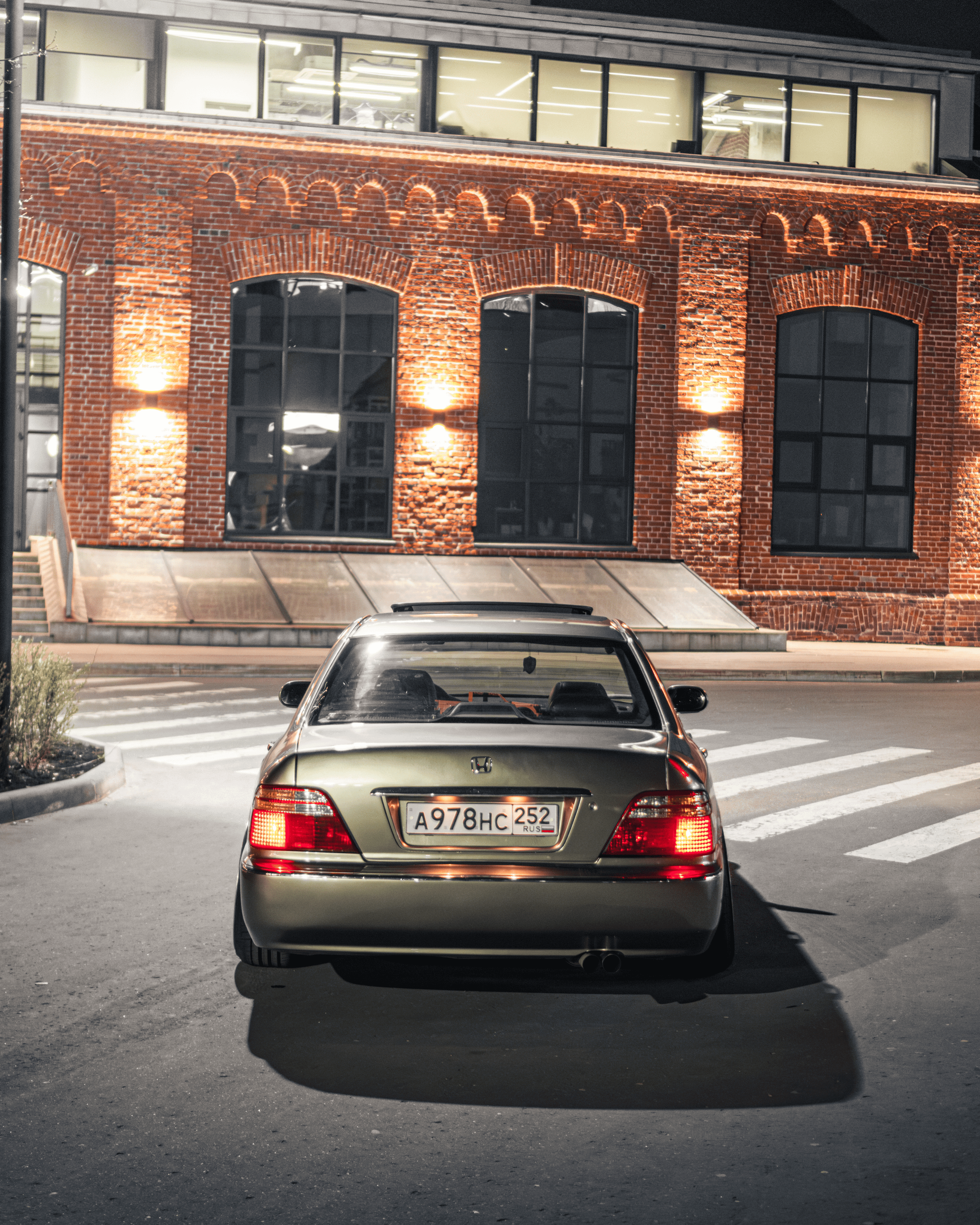 Honda Legend: gothic vibes