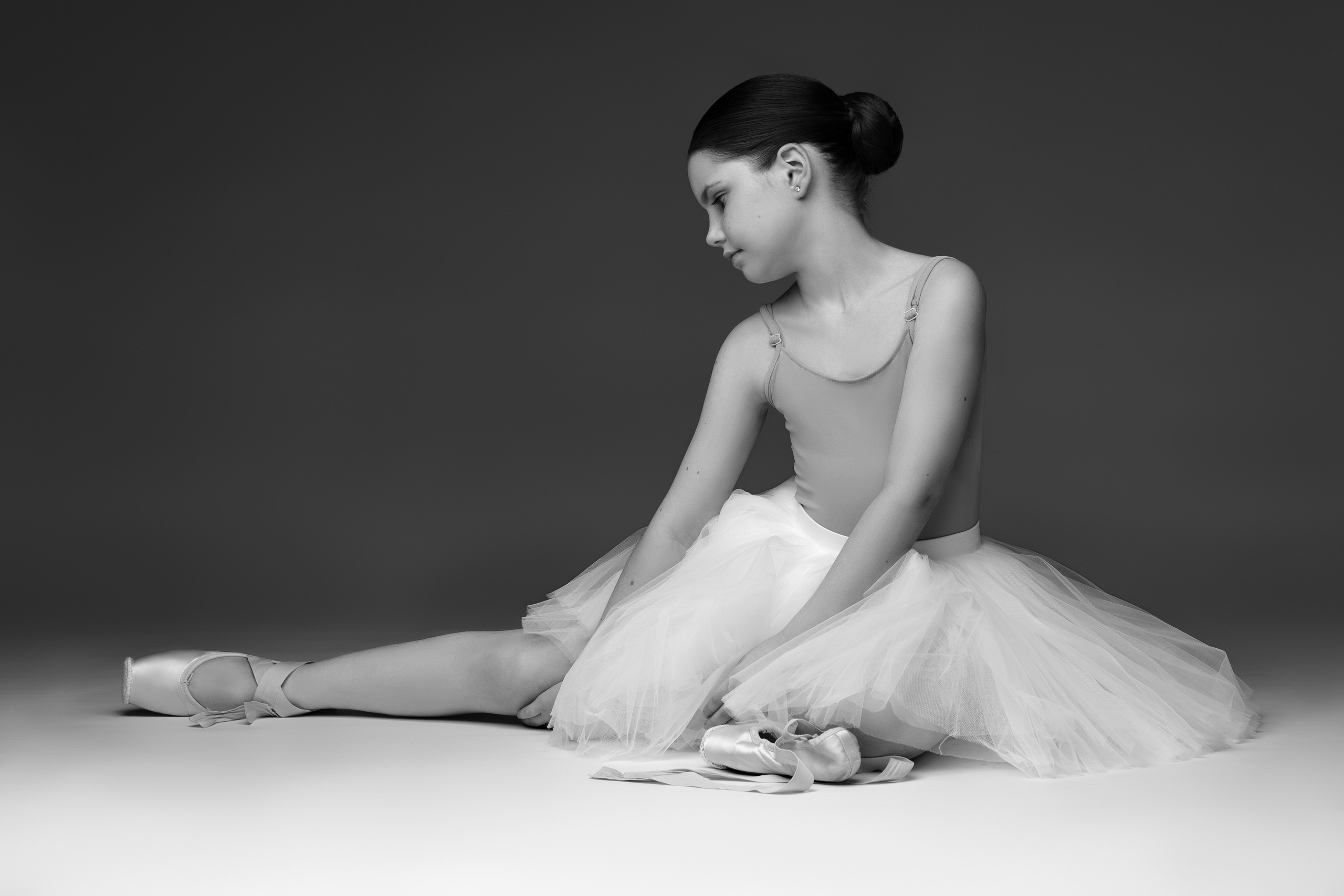 Портретная фотосессия в стиле «Минимализм»: балет и спорт. Виктория Беник