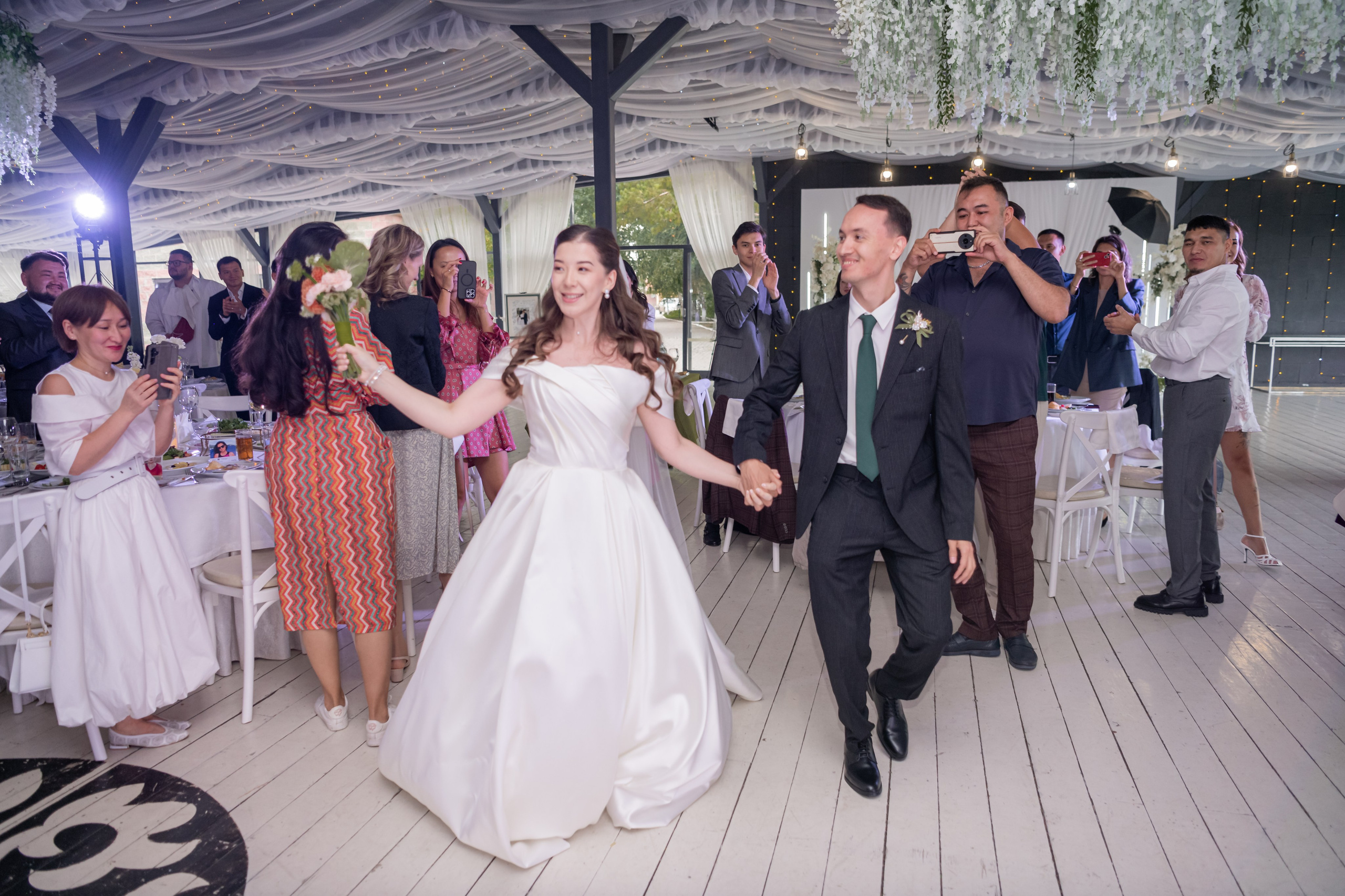 Вячеслав Аделm Свадьба. Фотограф Астана, Алматы