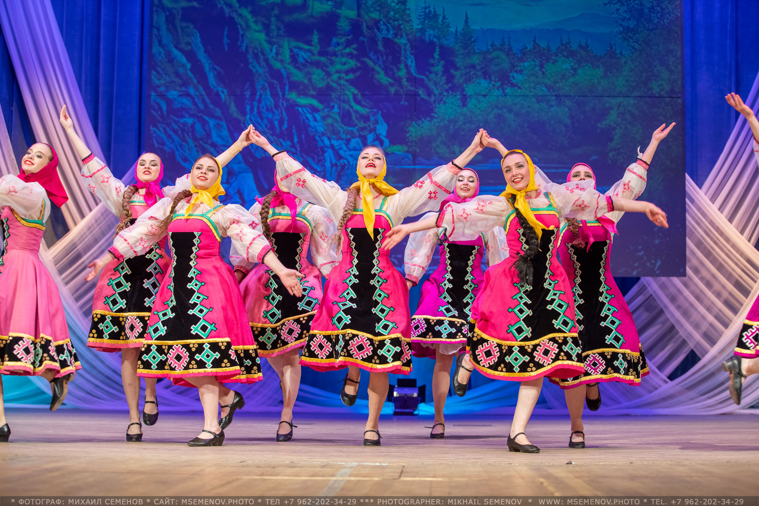АНОНС Концерта Ансамбль танца «Волжанка». Фотограф, фотопроекты Михаила Семенова в Ярославле. Фотошкола