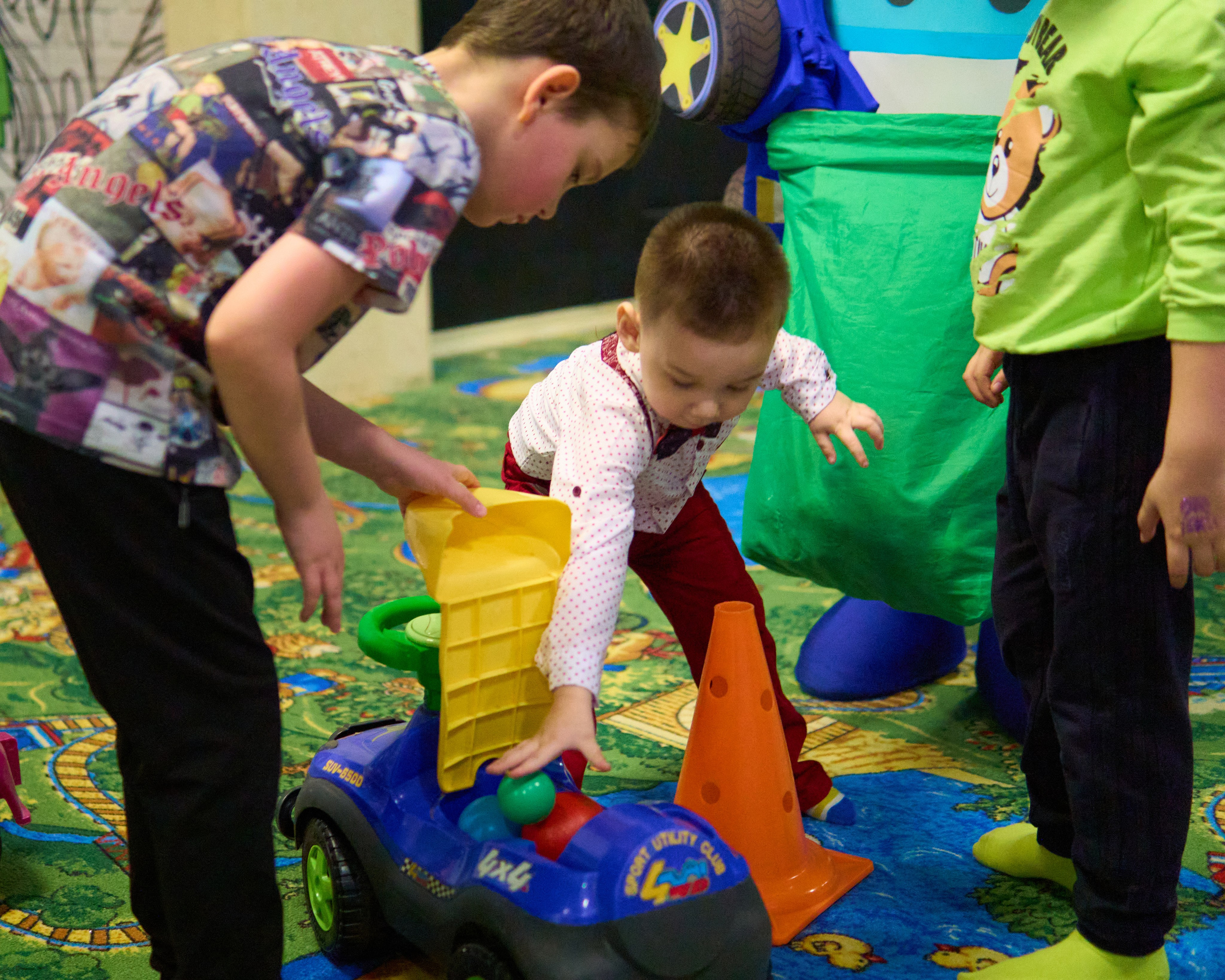 Автобот. Евгений Кудинов | Фотограф в Холмске