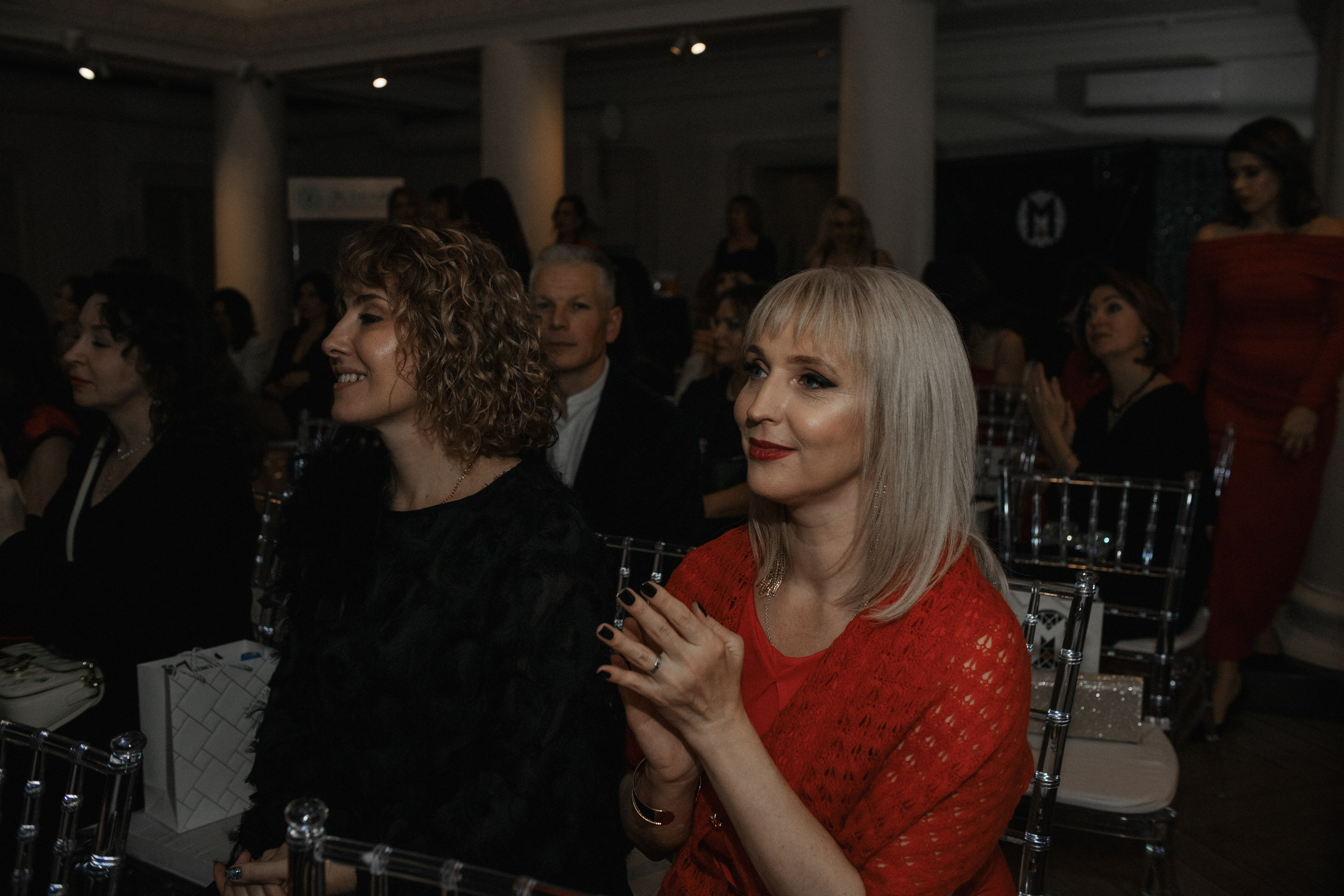 Бал-нетворкинг «Ход Королевы» от сообщества «Код Публичности» (декабрь 2025, Калининград). Женский и семейный фотограф в Калининграде Надежда Подлипинская