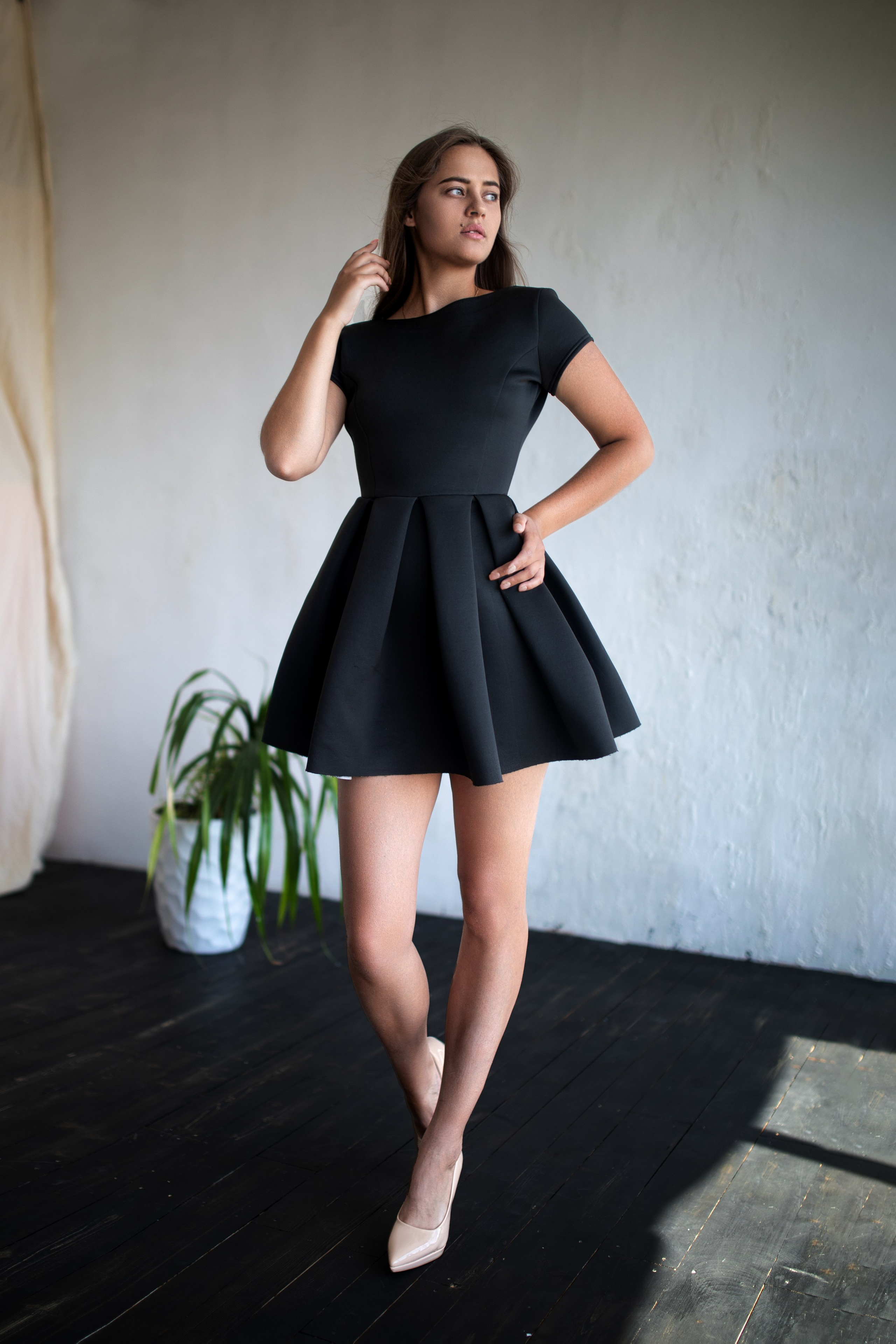 Съемка с Ольгой в студии с минимальным интерьером в формате для «себя»