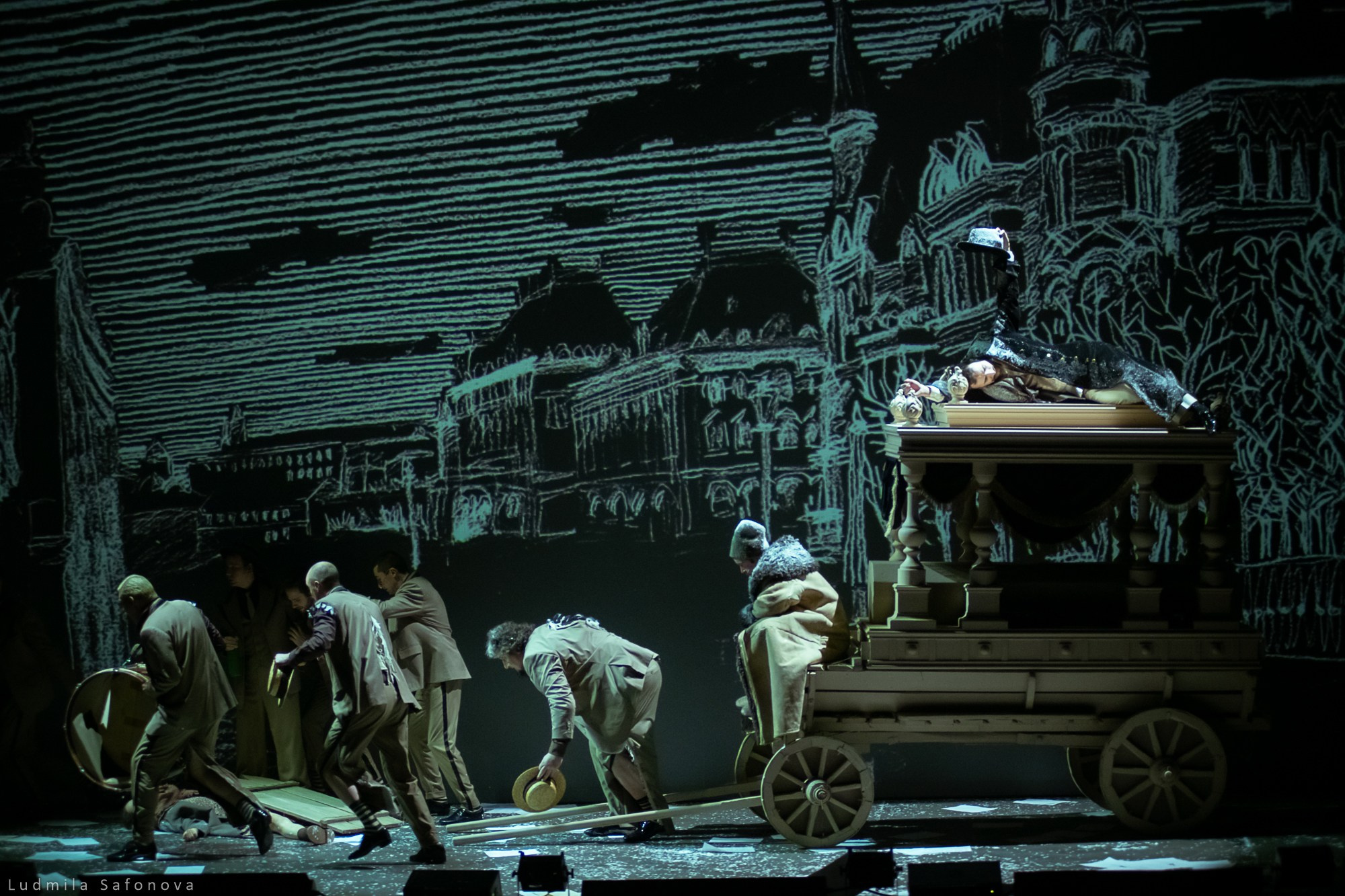 Весёлые ребята, театр на Таганке. Lucytheatre