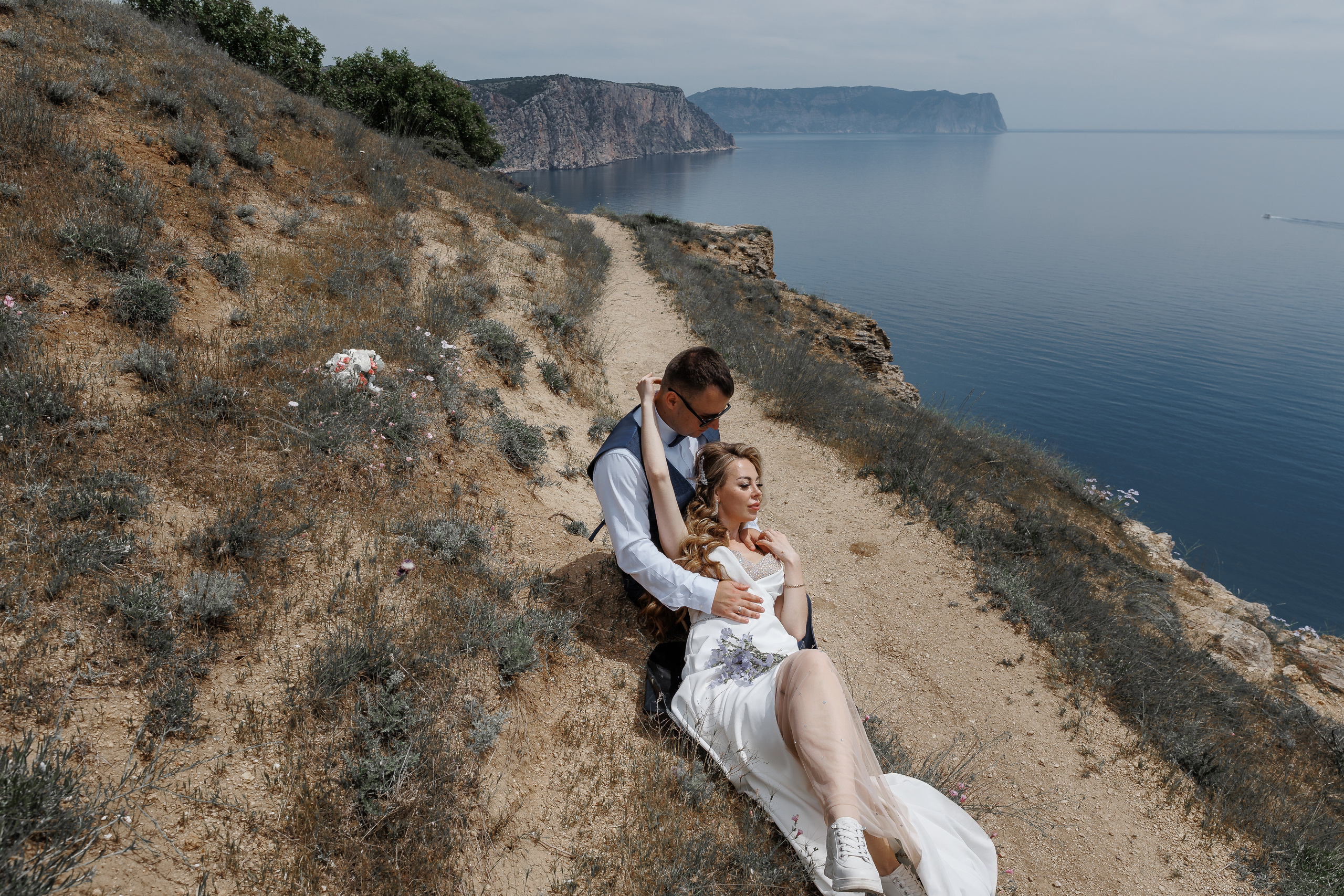 Море и горы. Анонс свадьбы Карины и Алексея. Свадебный фотограф в Крыму и Севастополе Ольга Баскакова