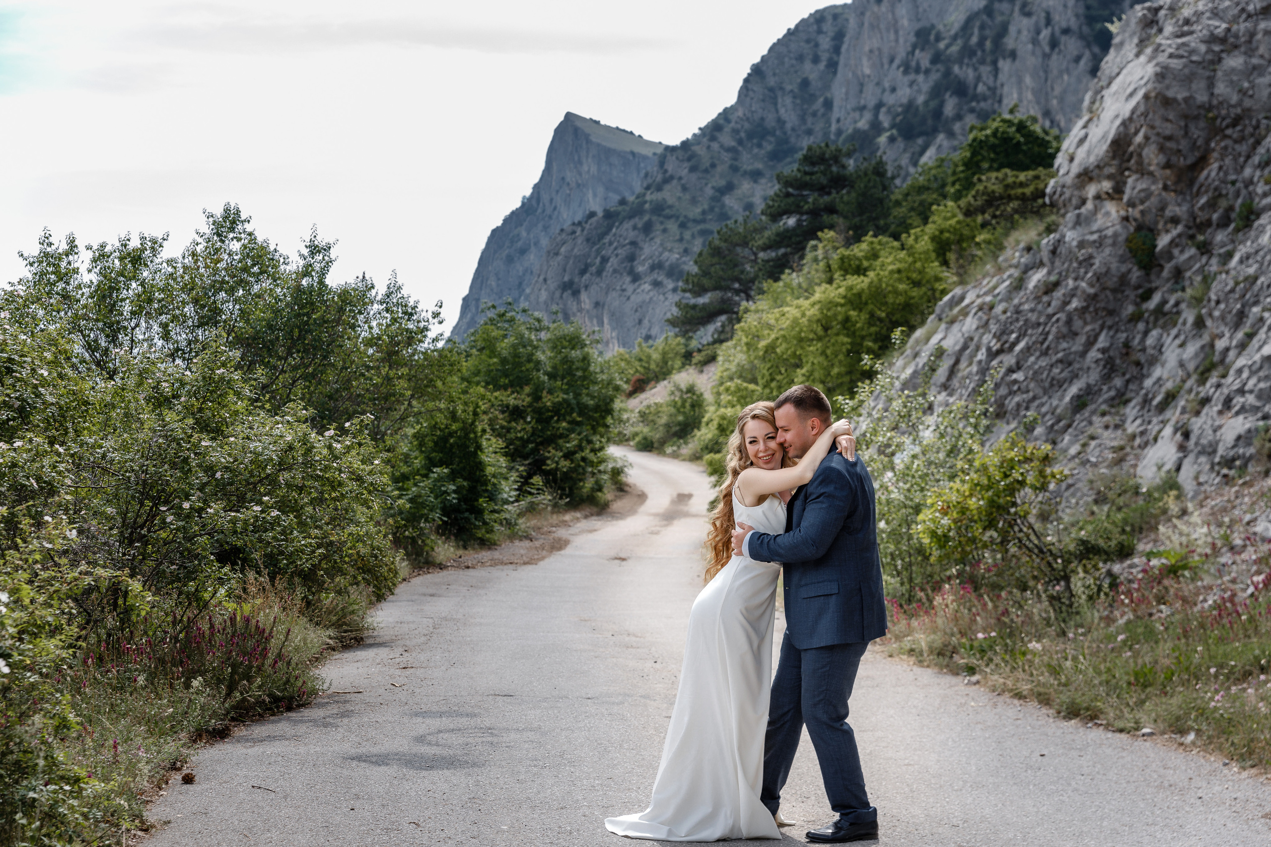 Море и горы. Анонс свадьбы Карины и Алексея. Свадебный фотограф в Крыму и Севастополе Ольга Баскакова