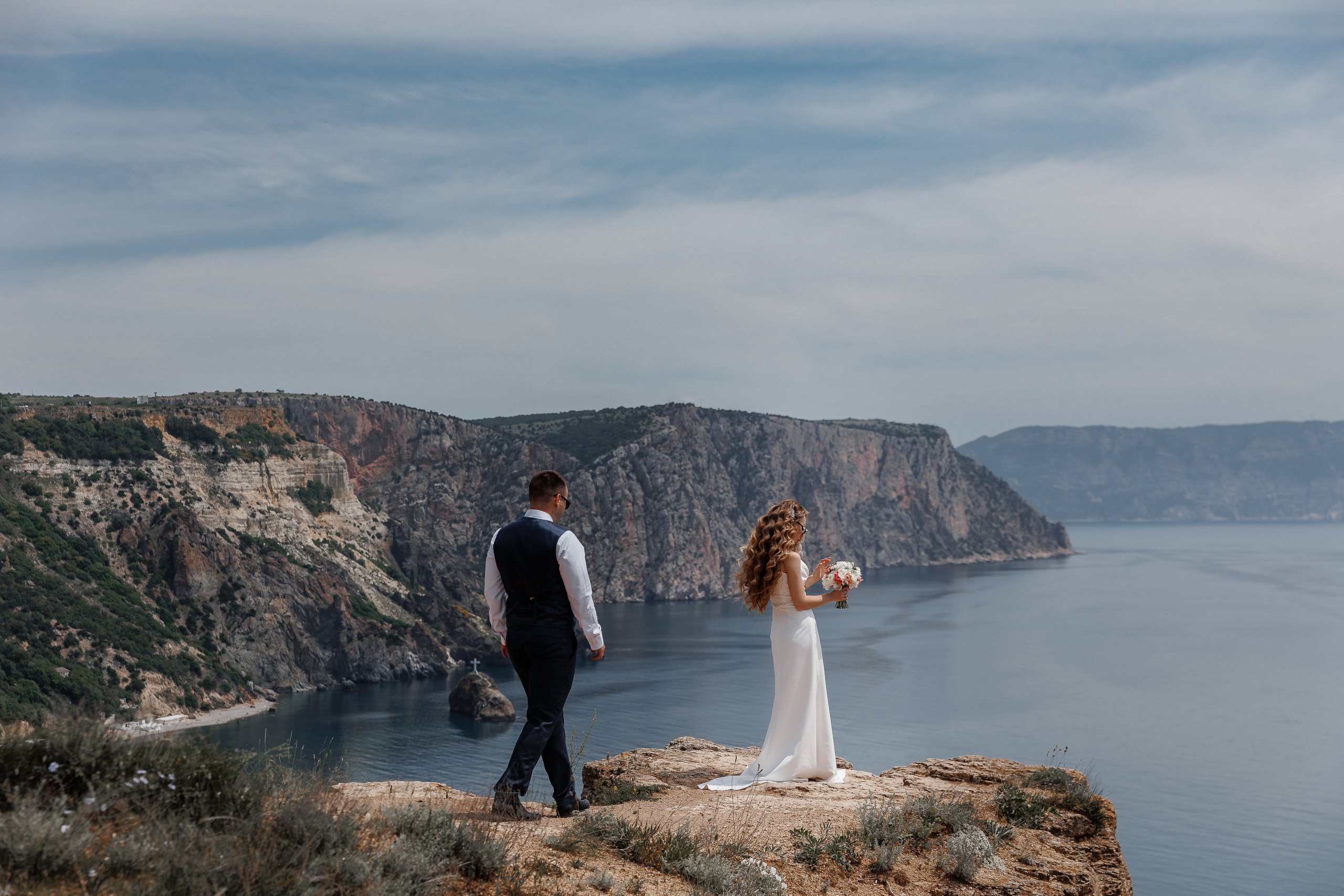 Море и горы. Анонс свадьбы Карины и Алексея. Свадебный фотограф в Крыму и Севастополе Ольга Баскакова