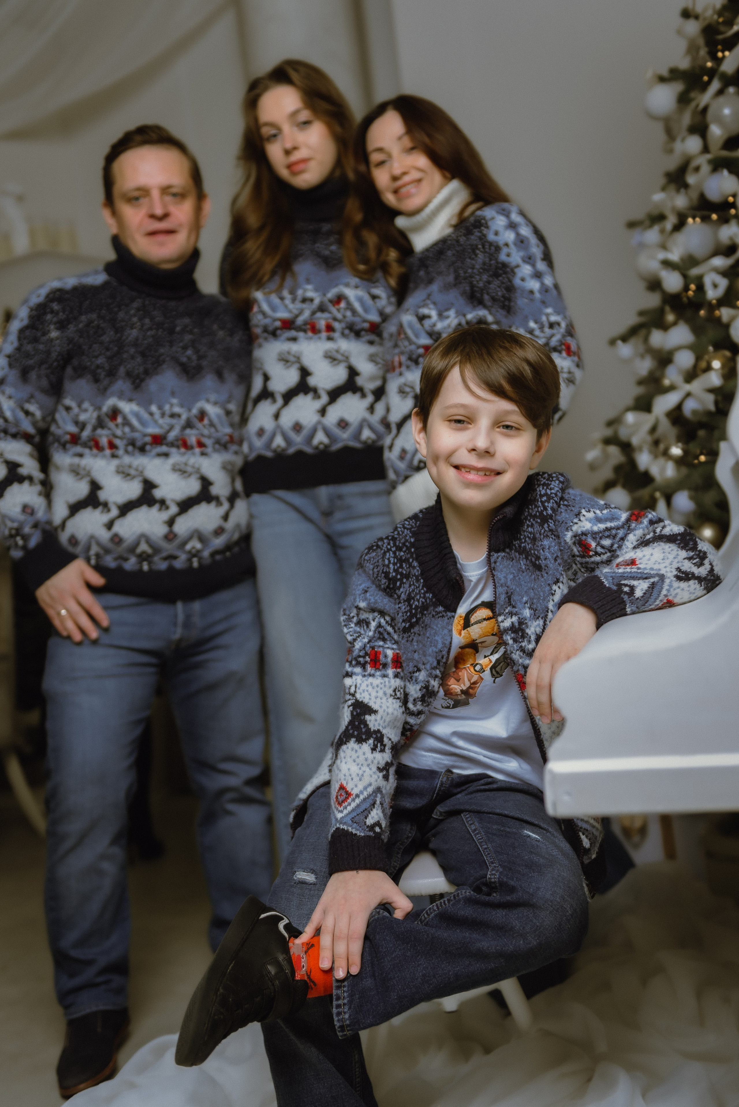 Семейная — 3 поколения. КОНТЕНТ | БРЕНД фотограф Санкт-Петербург — Жанна Олтаржевская