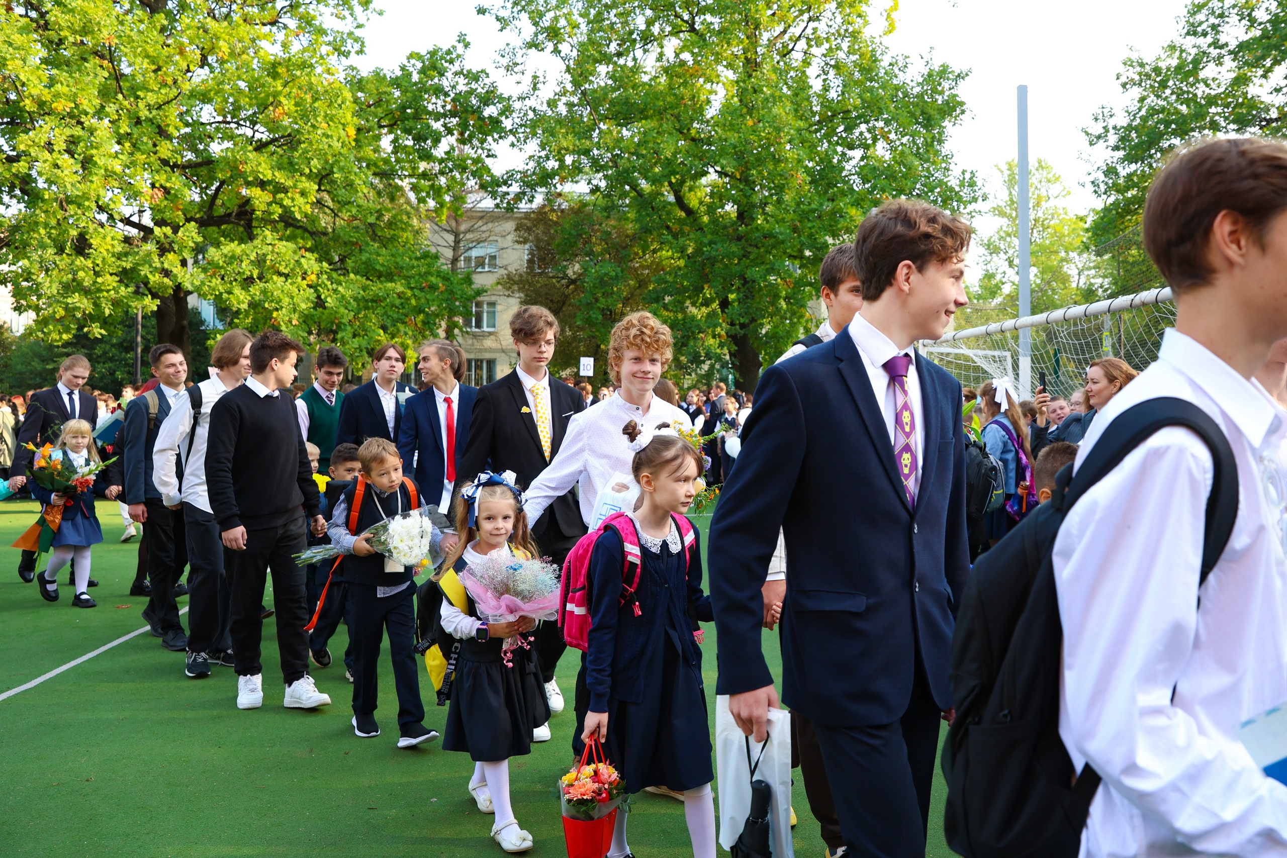 1 сентября в школе № 500. Фотограф Дарья Попова