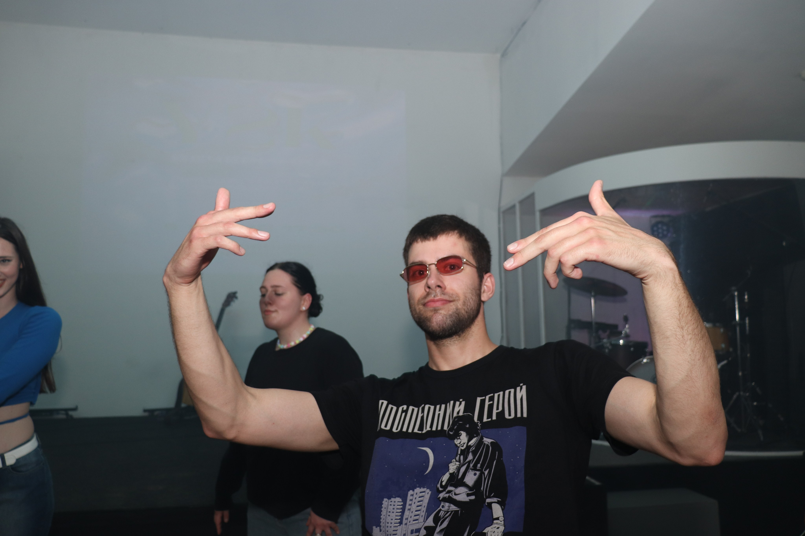 Дискотека 90х молодёжного «клуба 52». Ивентный фотограф в Санкт-Петербурге Олег Комков